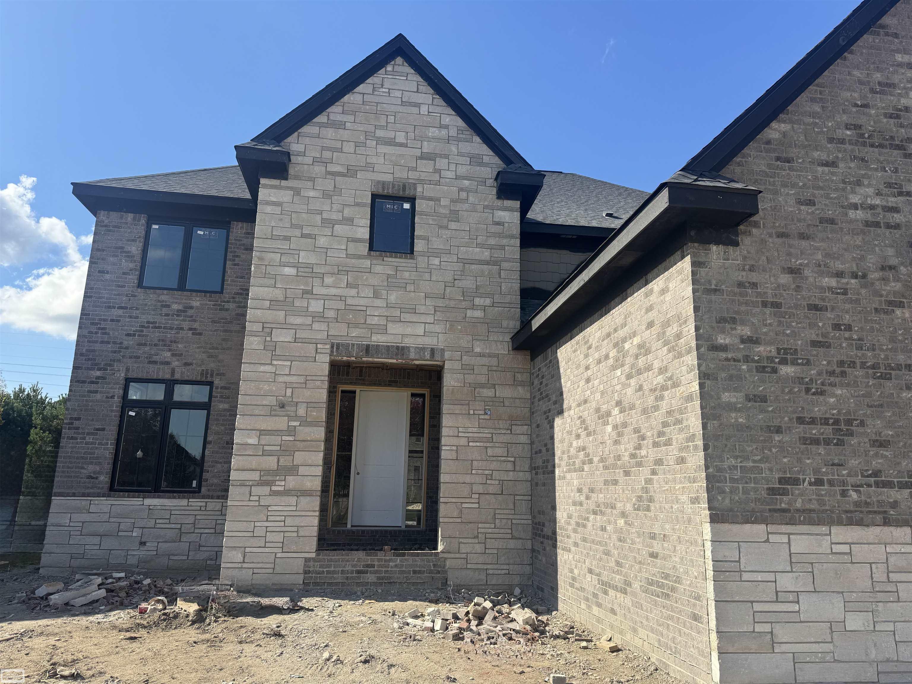 Homes for sale in Shelby Twp, MI | 54679 White Pine Ln, Shelby Twp, MI 48315 | MLS# 50188925