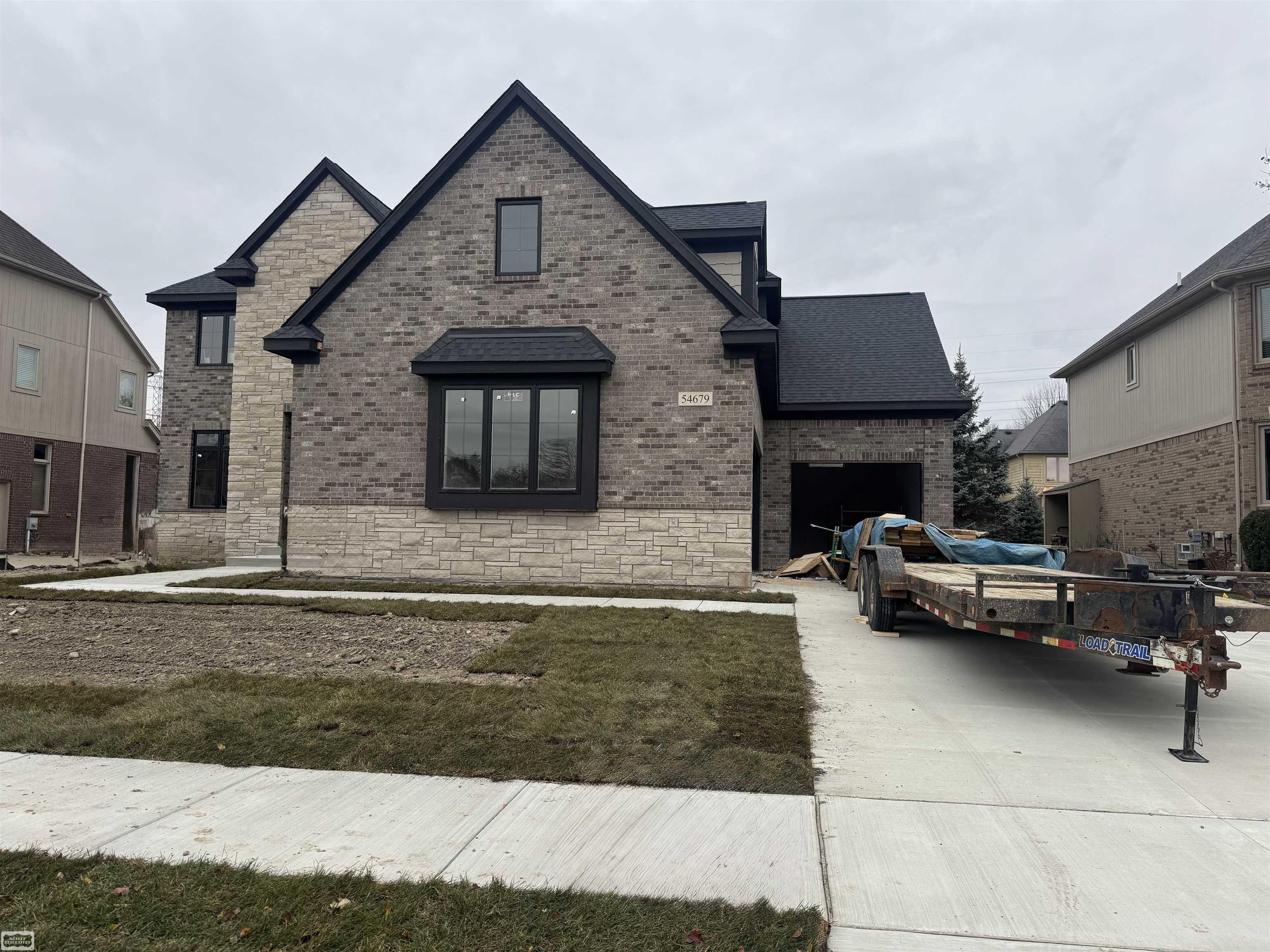 Homes for sale in Shelby Twp, MI | 54679 White Pine Ln, Shelby Twp, MI 48315 | MLS# 50188925