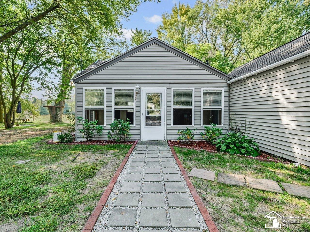 Homes for sale in Temperance, MI | 109 W Dean Rd, Temperance, MI 48182 | MLS# 50188992