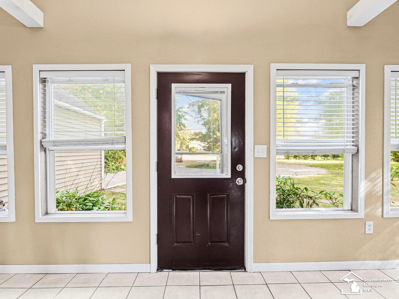 Homes for sale in Temperance, MI | 109 W Dean Rd, Temperance, MI 48182 | MLS# 50188992