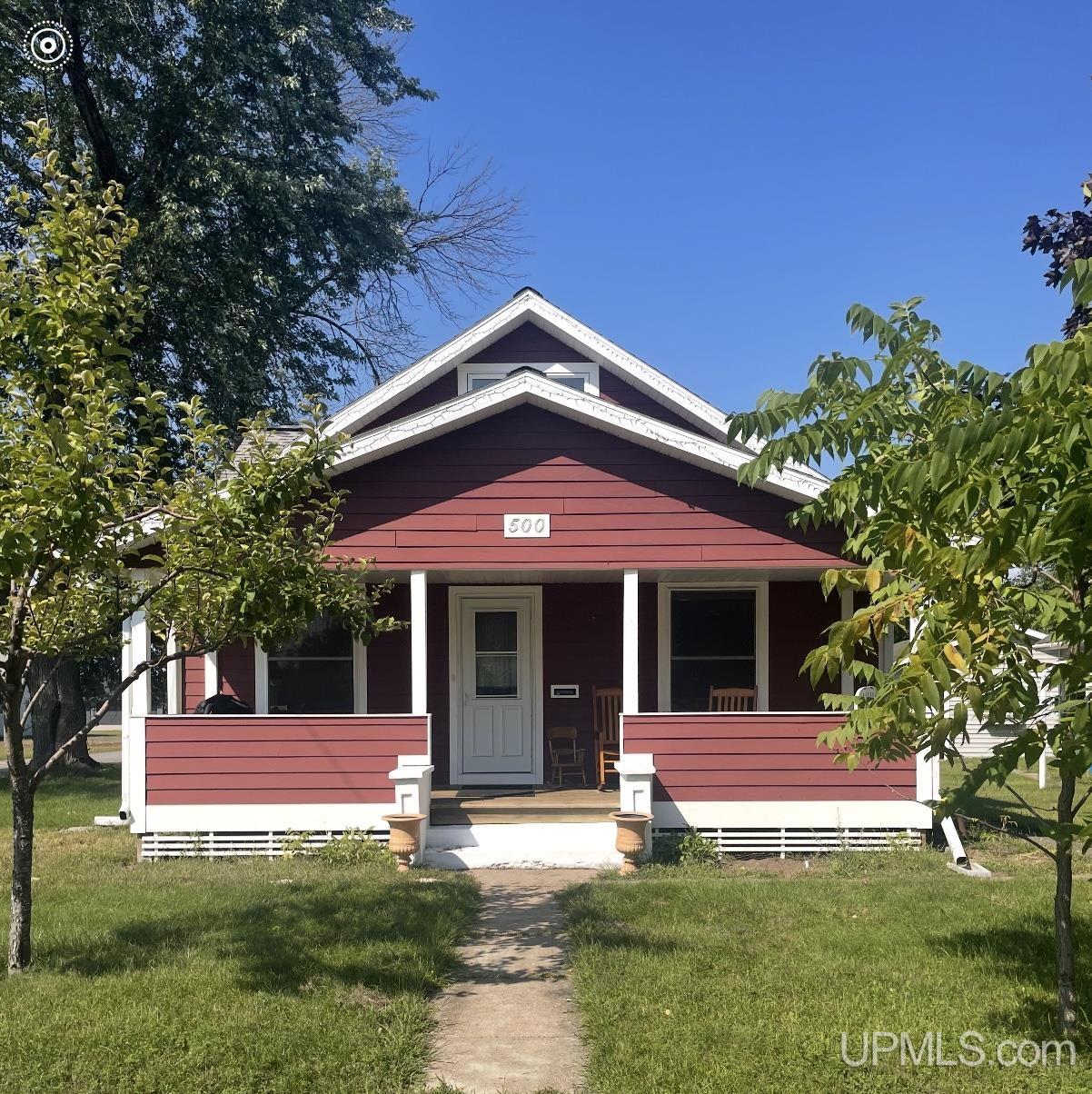 Homes for sale in Kingsford, MI | 500 E Sagola Ave, Kingsford, MI 49802 | MLS# 50189023