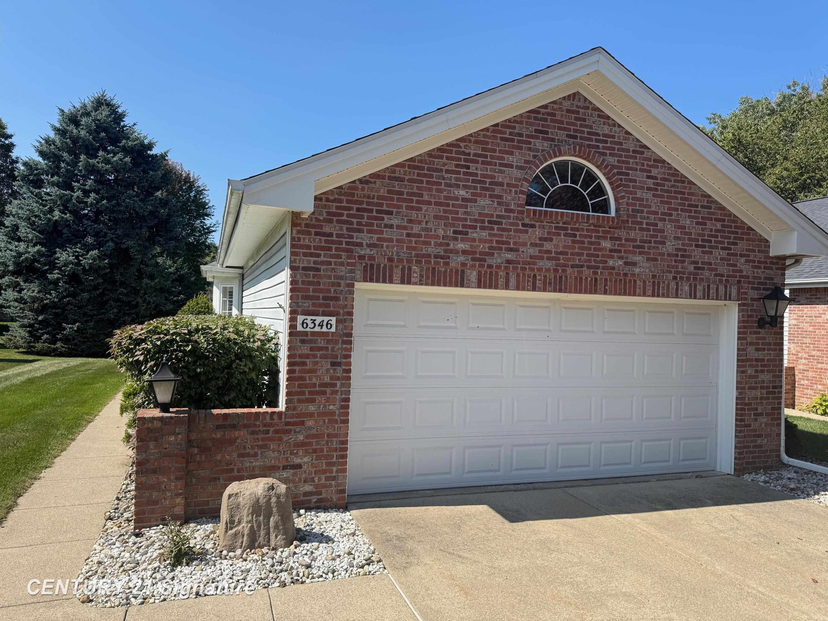 Homes for sale in Flushing, MI | 6346 Squire Lake Dr #Unit 33 Bldg 99, Flushing, MI 48433 | MLS# 50189027