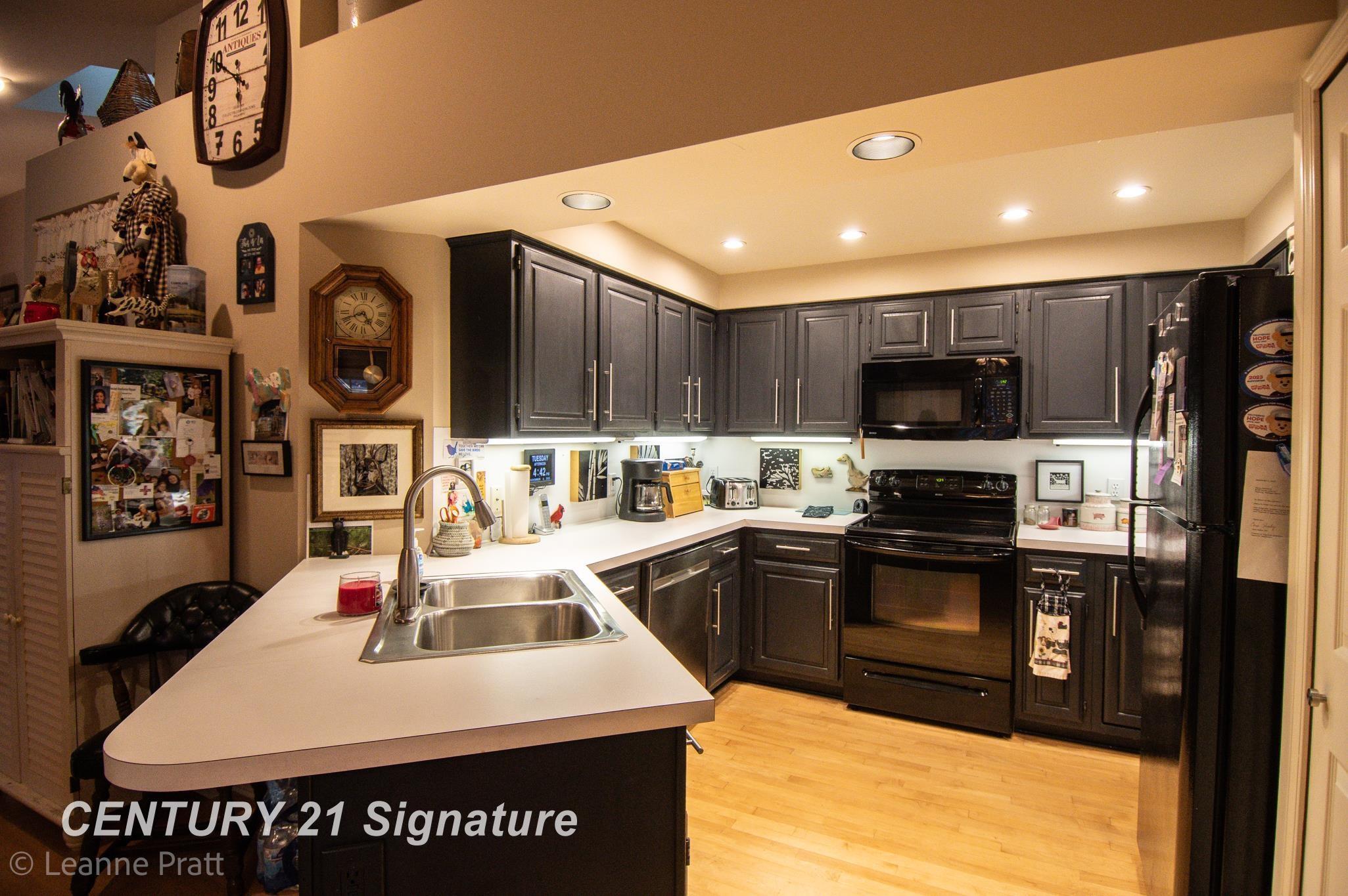 Homes for sale in Flushing, MI | 6346 Squire Lake Dr #Unit 33 Bldg 99, Flushing, MI 48433 | MLS# 50189027