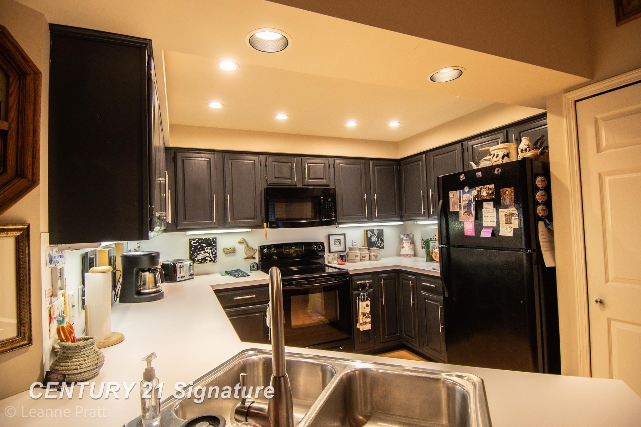 Homes for sale in Flushing, MI | 6346 Squire Lake Dr #Unit 33 Bldg 99, Flushing, MI 48433 | MLS# 50189027