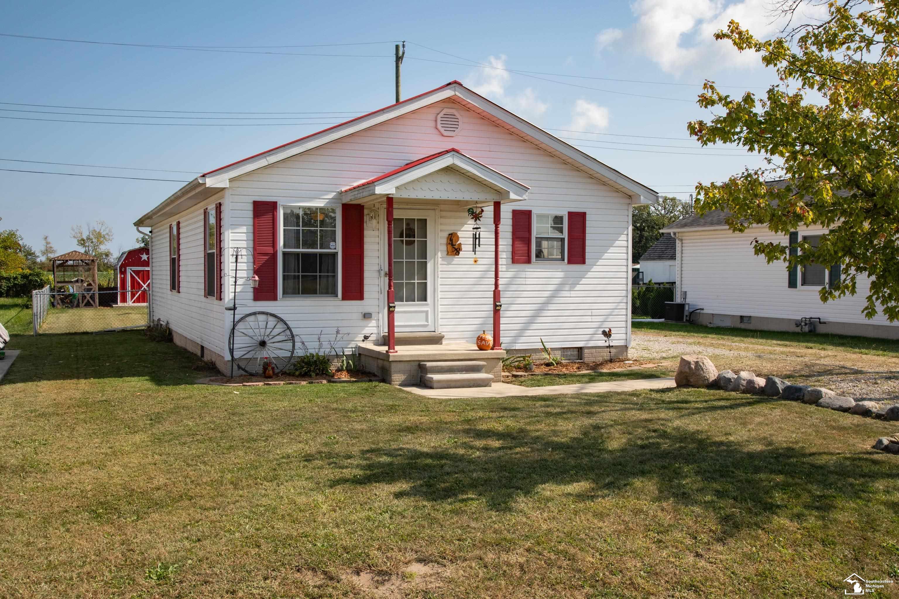 Homes for sale in Newport, MI | 7458 Swan Creek Rd, Newport, MI 48166 | MLS# 50189104