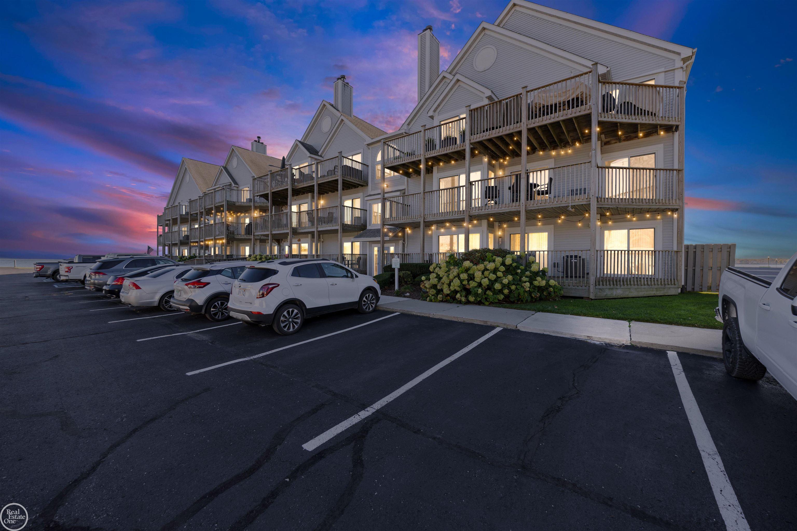 Homes for sale in Harrison Twp, MI | 37530 Jefferson, #303 Ave #303, Harrison Twp, MI 48045 | MLS# 50189148