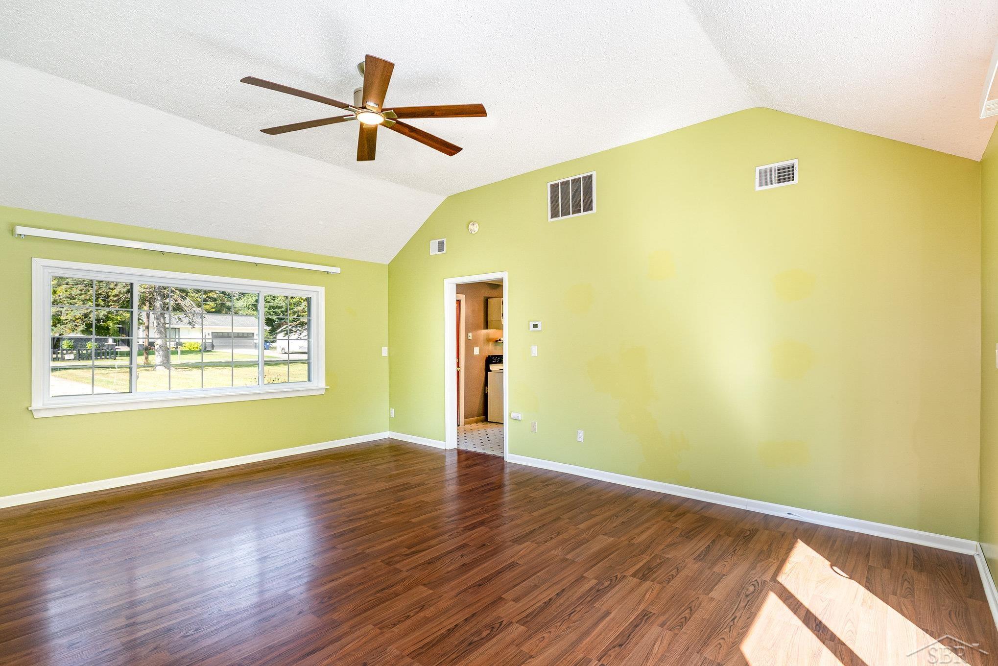 Homes for sale in Saginaw, MI | 6650 Radewahn Rd, Saginaw, MI 48604 | MLS# 50189412