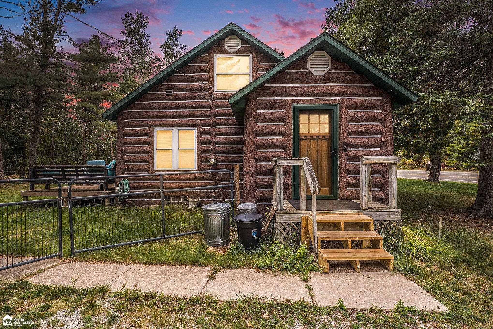 Homes for sale in Mio, MI | 1505 W 8th St, Mio, MI 48647 | MLS# 50189562