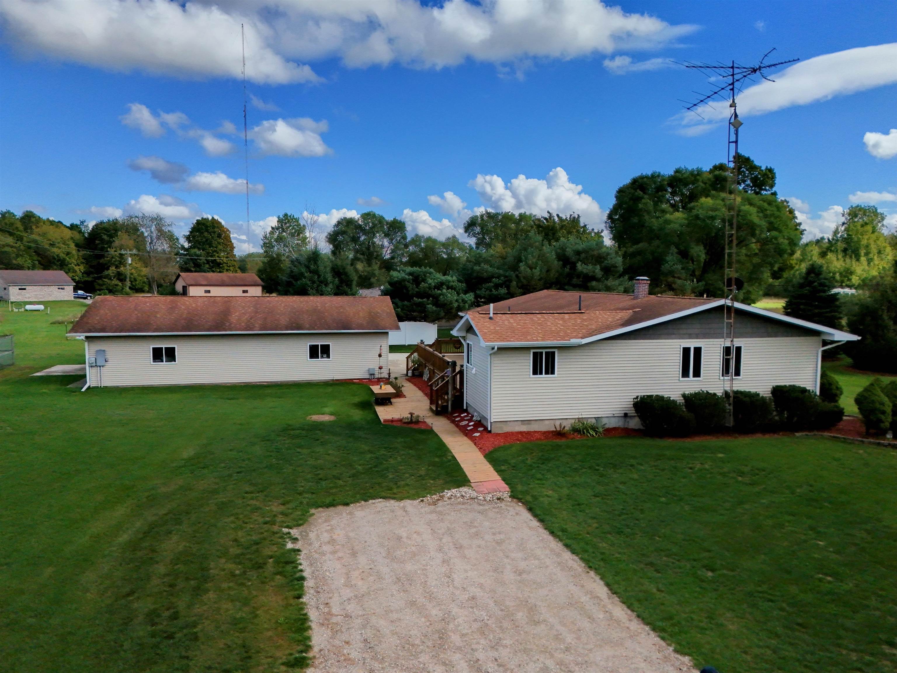 Homes for sale in Caro, MI | 2031 E Dayton, Caro, MI 48723 | MLS# 50189711