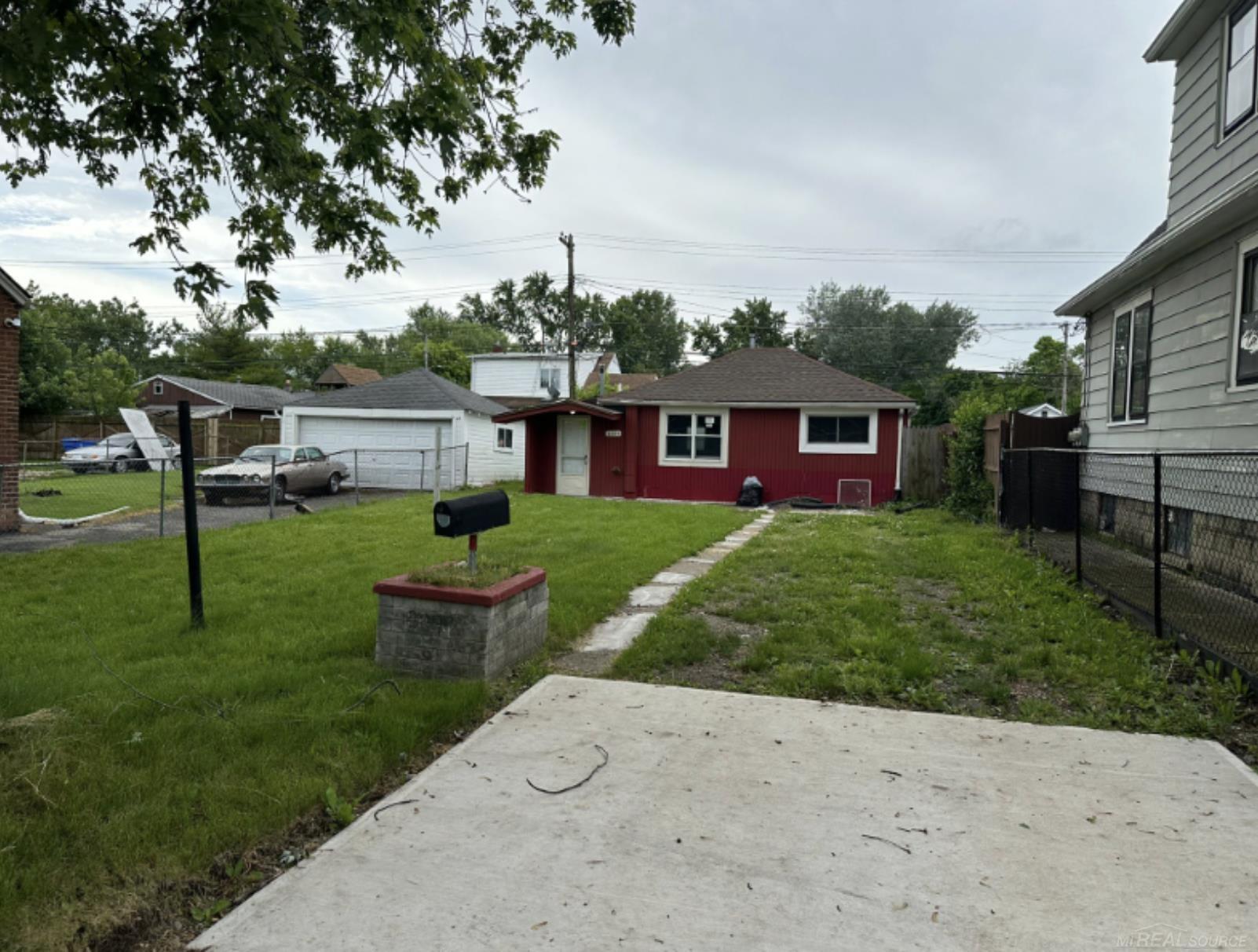 Homes for sale in Warren, MI | 8094 Chalmers Ave, Warren, MI 48089 | MLS# 50189780