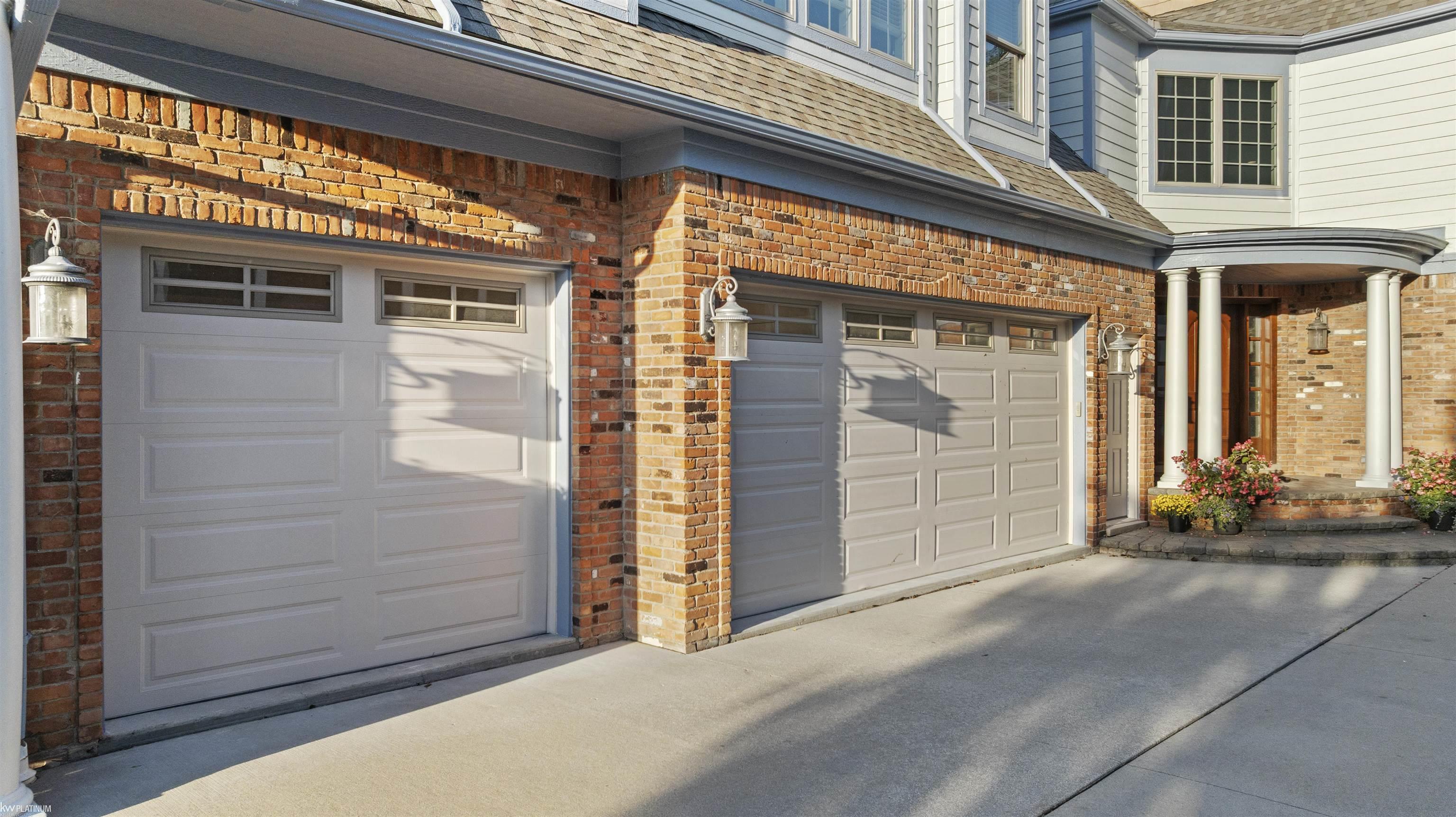 Homes for sale in Harrison Twp, MI | 38128 Lakeshore Dr, Harrison Twp, MI 48045 | MLS# 50189881