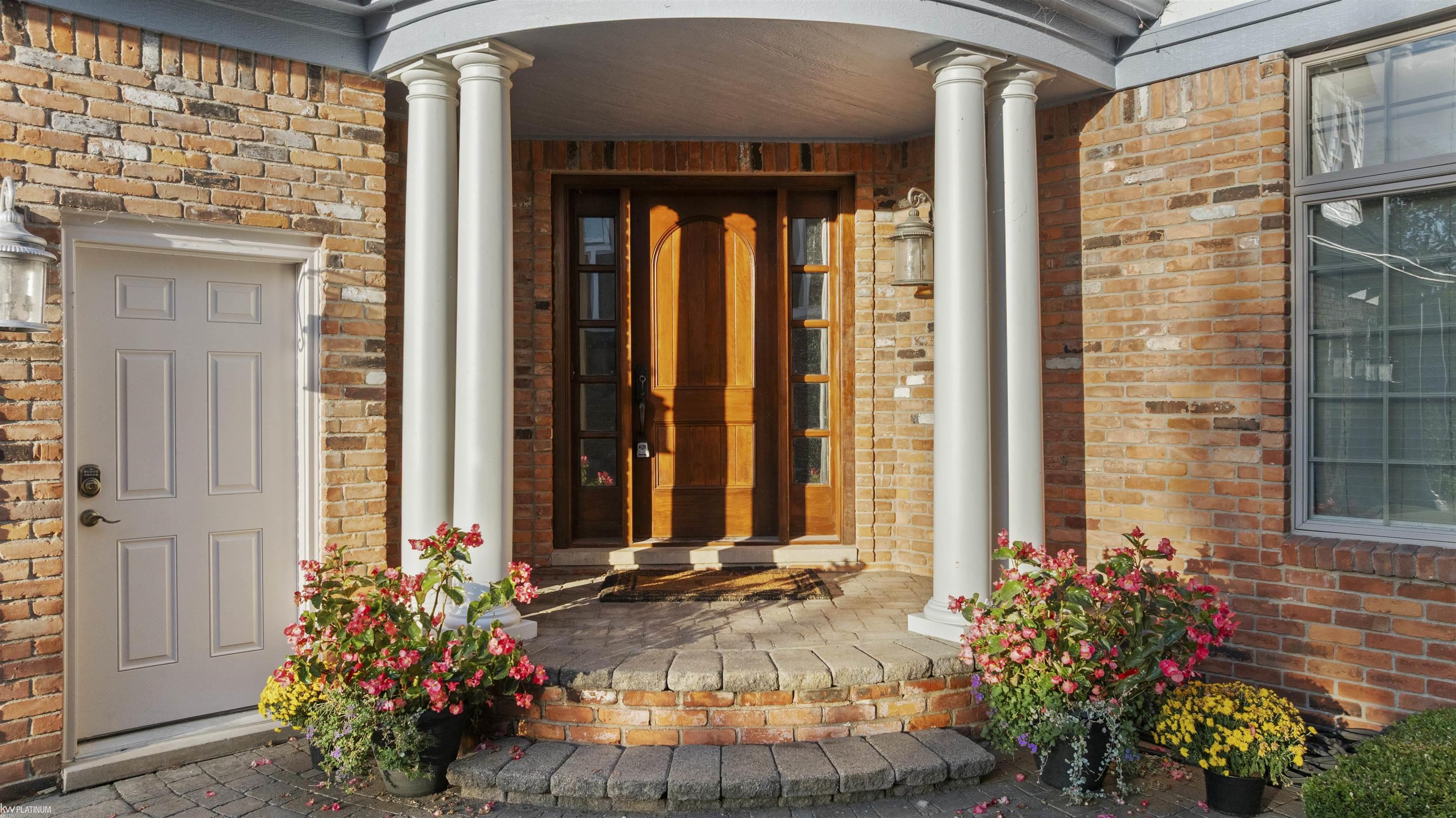 Homes for sale in Harrison Twp, MI | 38128 Lakeshore Dr, Harrison Twp, MI 48045 | MLS# 50189881