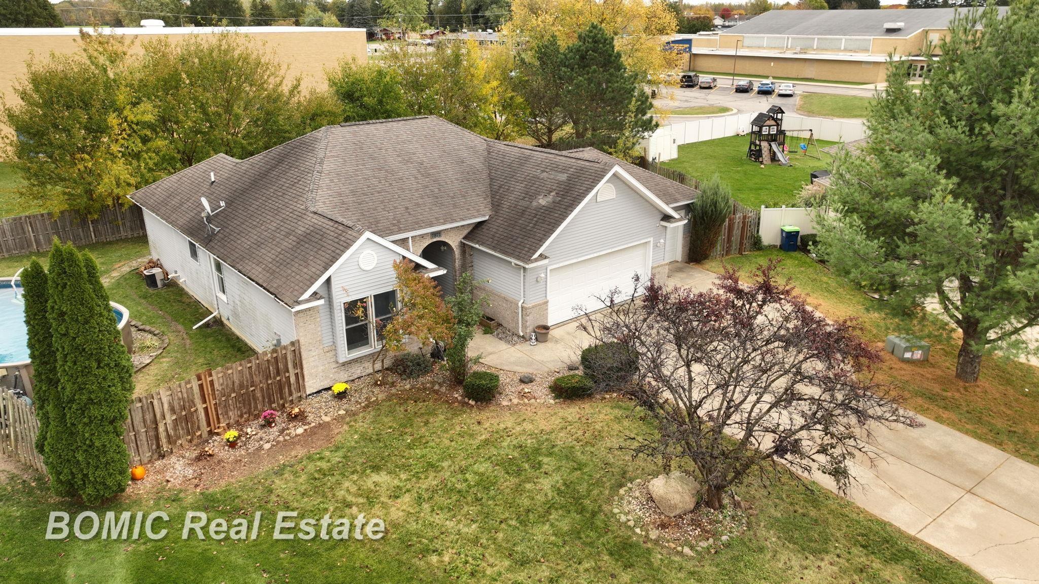 Homes for sale in Birch Run, MI | 7871 Oak Ct, Birch Run, MI 48415 | MLS# 50189964