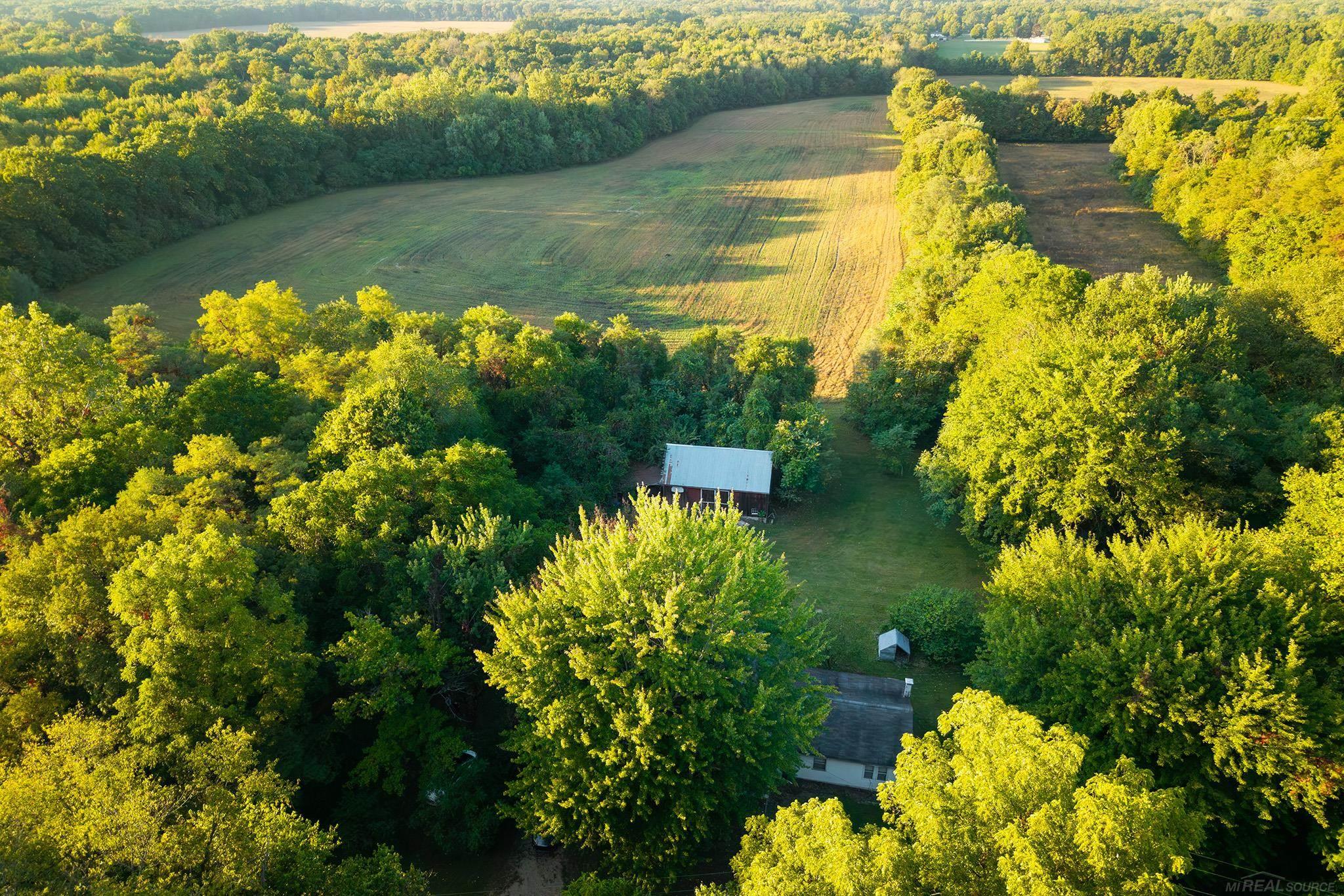 Homes for sale in Niles, MI | 32898 Bertrand St, Niles, MI 49120 | MLS# 50190392
