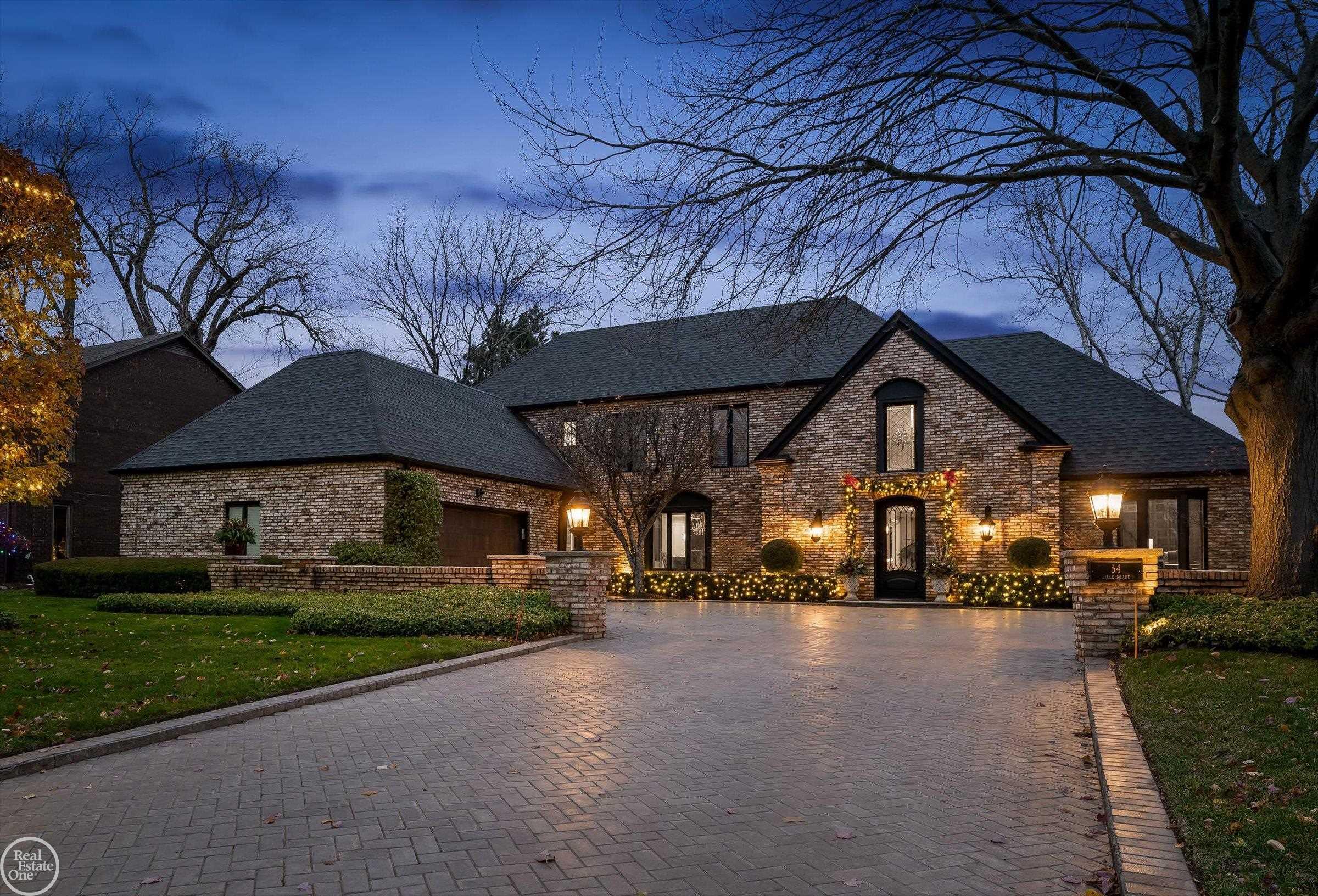 Homes for sale in Grosse Pointe, MI | 54 Belle Meade St, Grosse Pointe, MI 48236 | MLS# 50190429