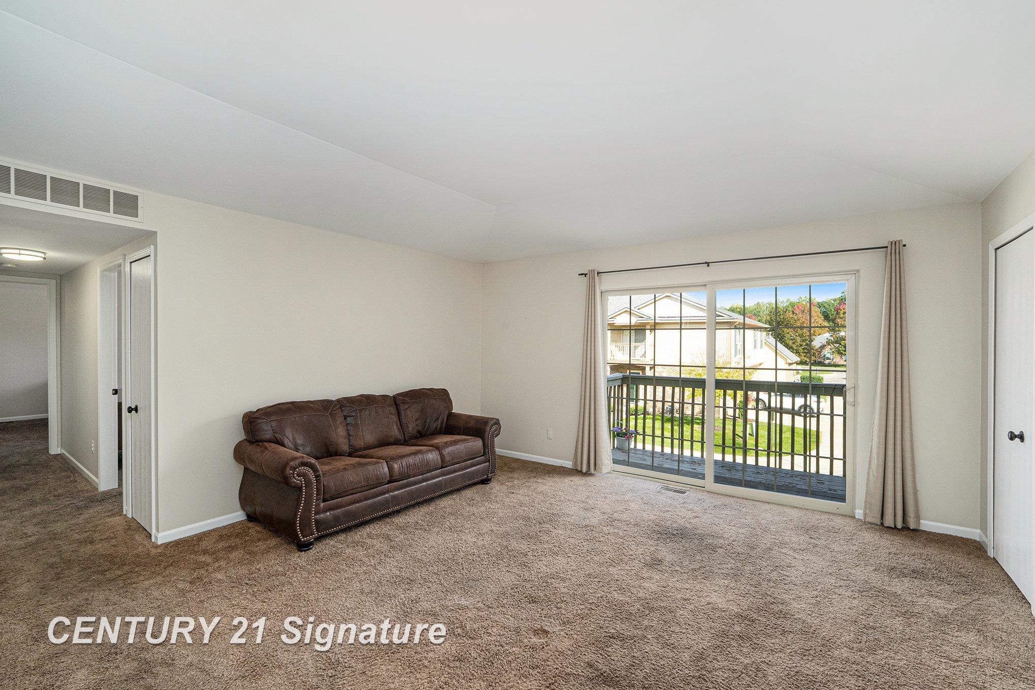 Homes for sale in Holly, MI | 4083 Stonebridge Dr, Holly, MI 48442 | MLS# 50190463