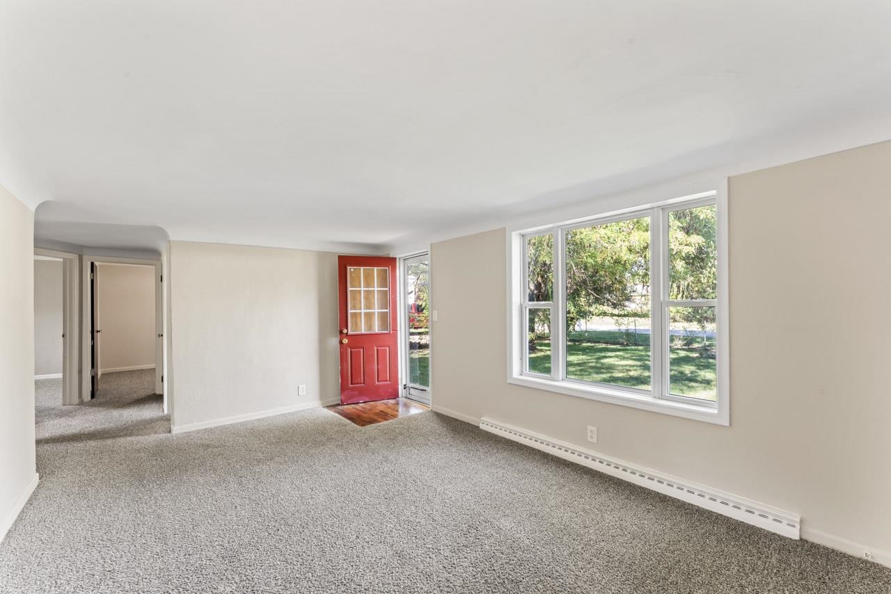 Homes for sale in Flint, MI | 5068 Roberts Dr, Flint, MI 48506 | MLS# 50190476