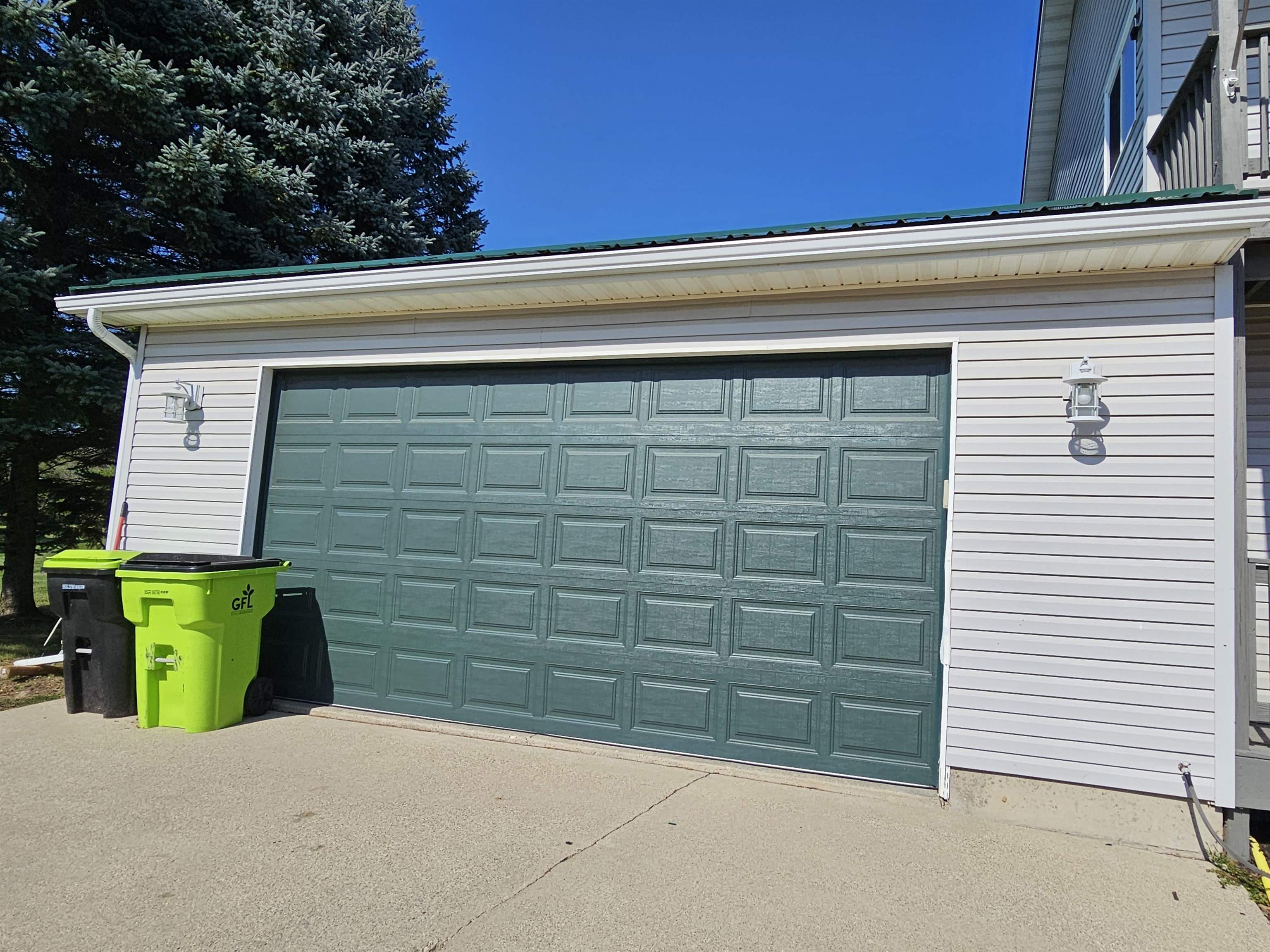 Homes for sale in Gladwin, MI | 2454 Cambridge Way, Gladwin, MI 48624 | MLS# 50190520