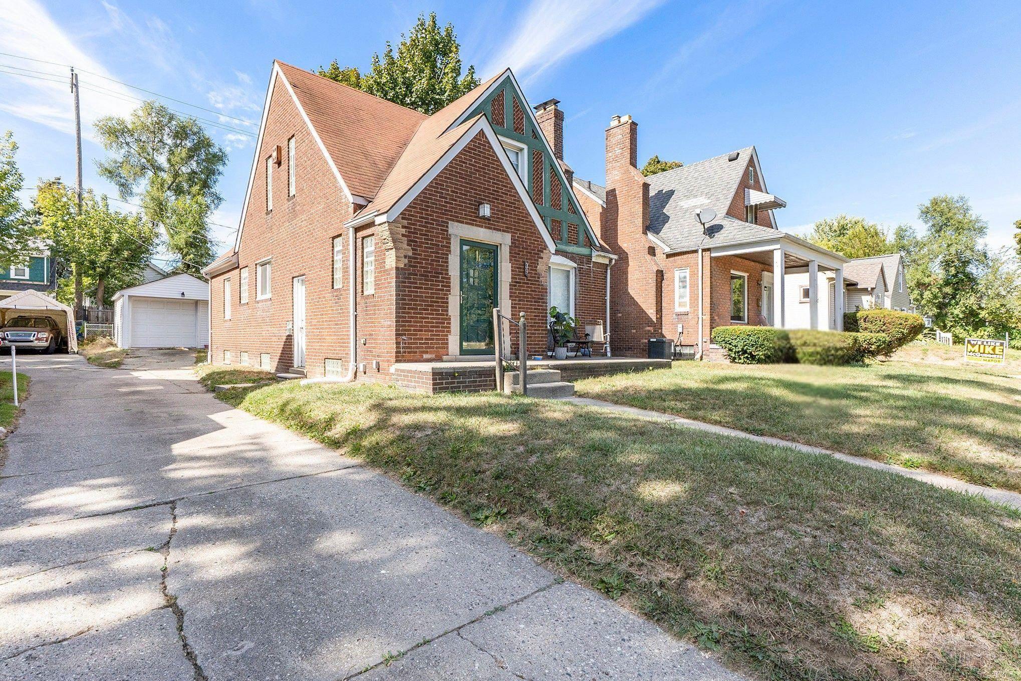 Homes for sale in Pontiac, MI | 39 Osceola Dr, Pontiac, MI 48341 | MLS# 50190803