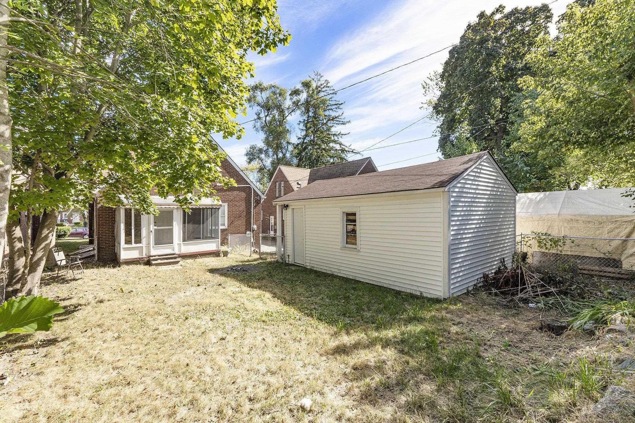 Homes for sale in Pontiac, MI | 39 Osceola Dr, Pontiac, MI 48341 | MLS# 50190803