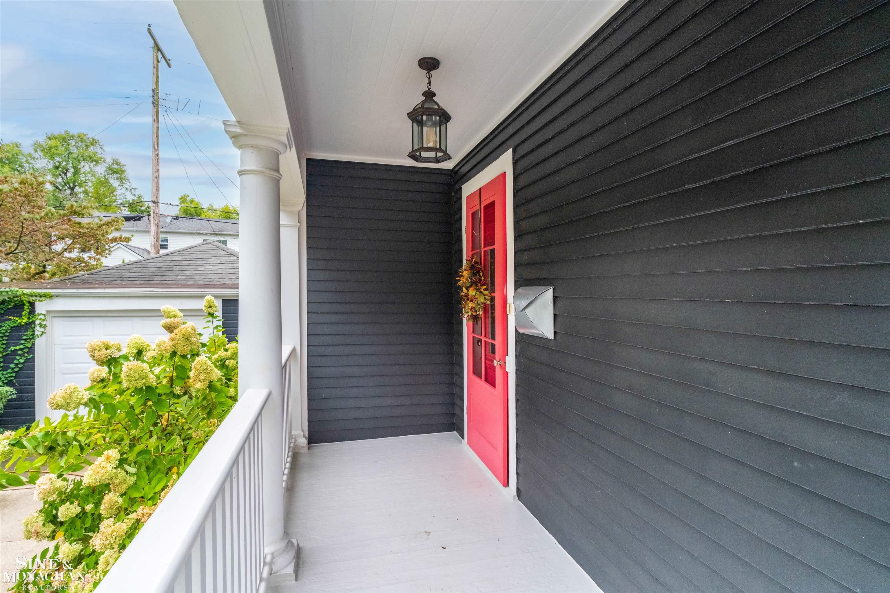 Homes for sale in Grosse Pointe Farms, MI | 65 Mapleton Rd, Grosse Pointe Farms, MI 48236 | MLS# 50190867