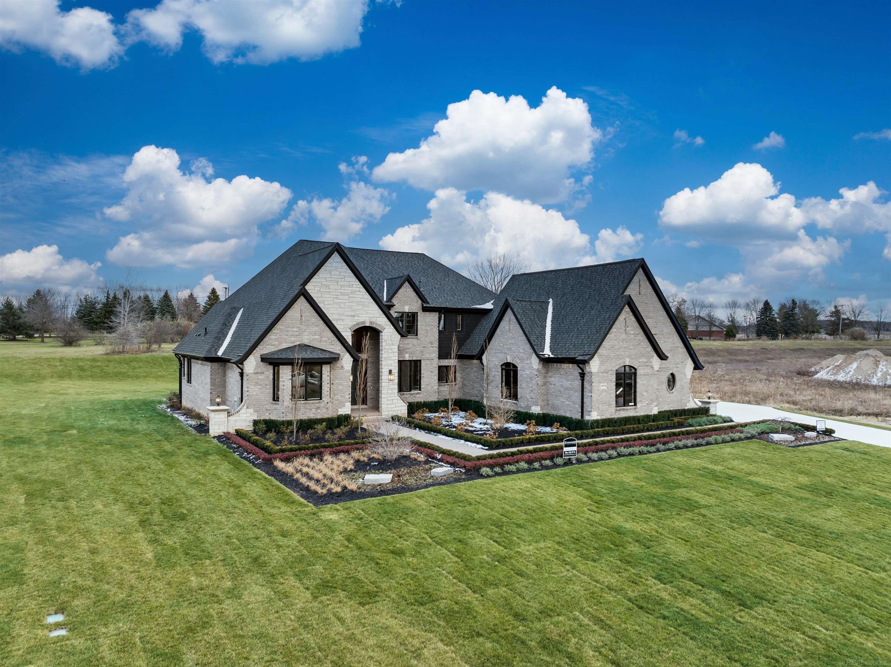 Homes for sale in Washington, MI | 67770 Overlook Trail Dr, Washington, MI 48095 | MLS# 50191381