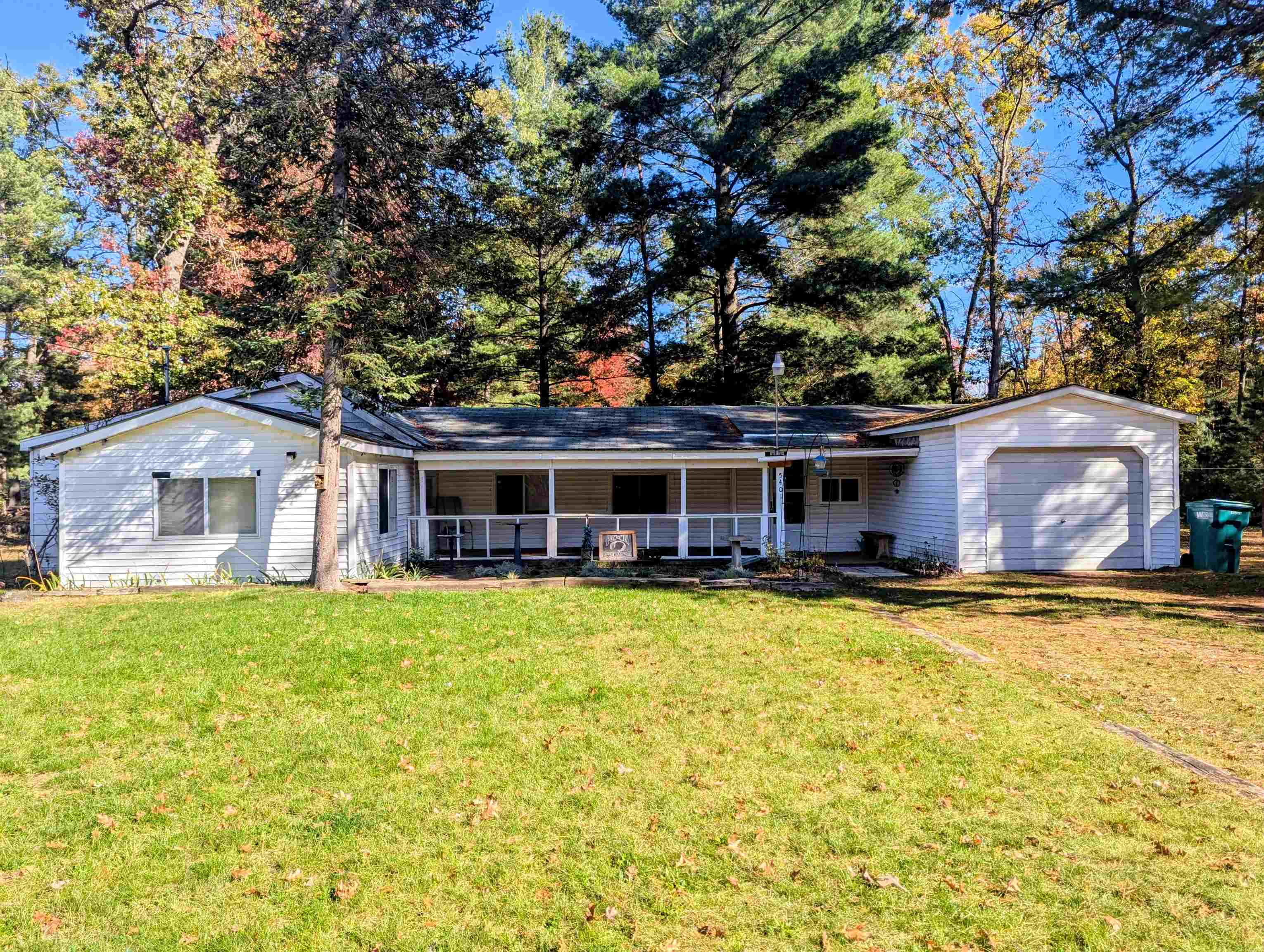 Homes for sale in Alger, MI | 5401 Oak Dr, Alger, MI 48610 | MLS# 50191639