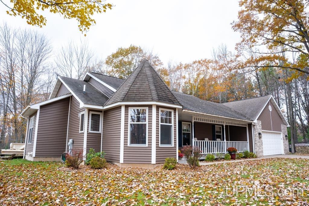 Homes for sale in Iron Mountain, MI | W8078 Collins Rd, Iron Mountain, MI 49801 | MLS# 50191748