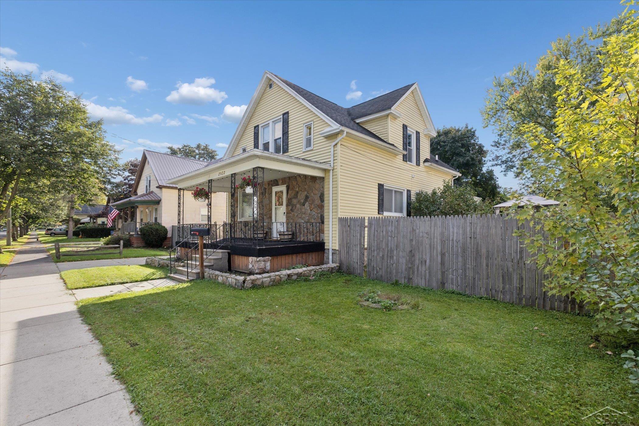 Homes for sale in Bay City, MI | 2122 2Nd St, Bay City, MI 48708 | MLS# 50191757