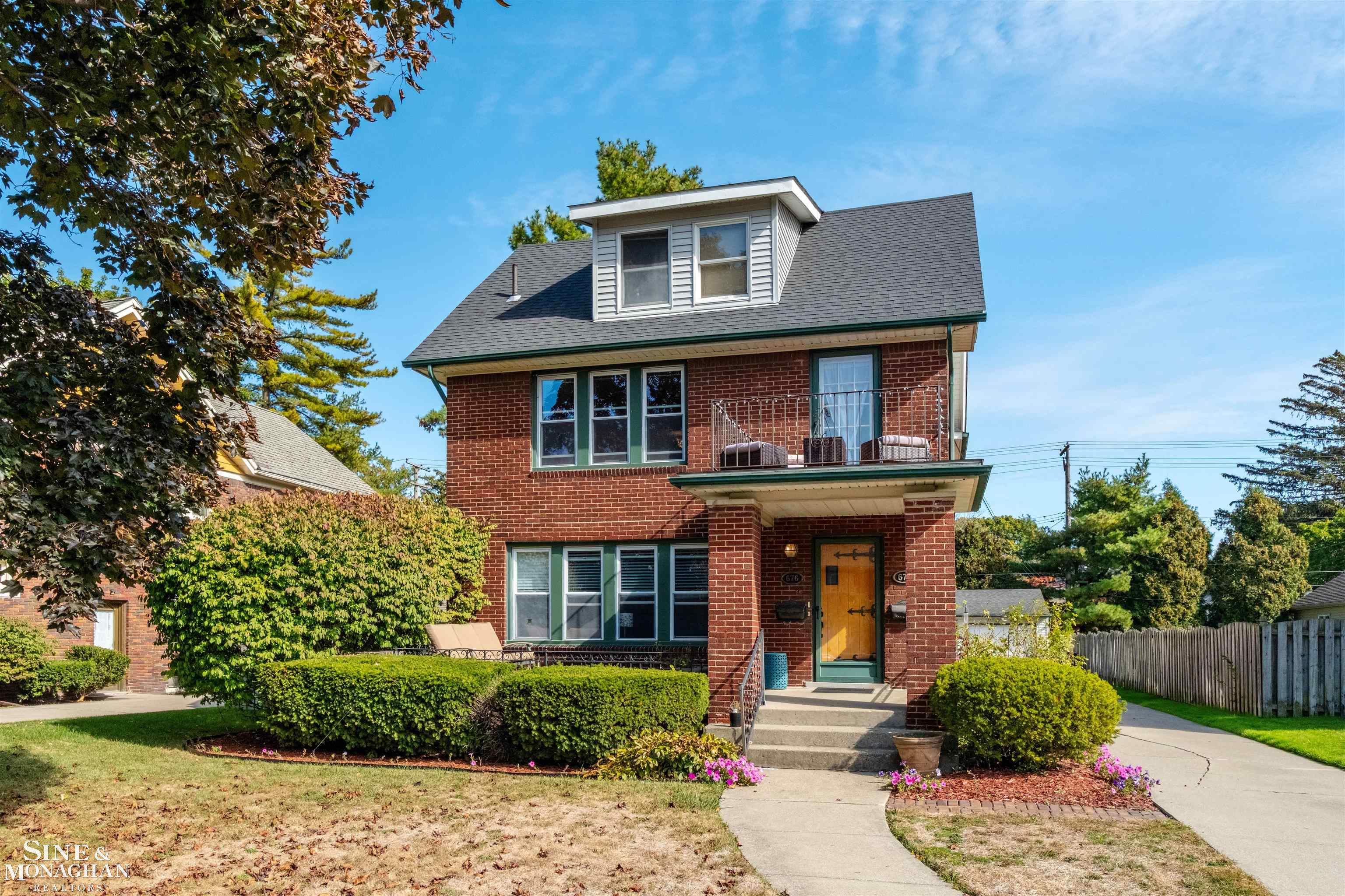 Homes for sale in Grosse Pointe, MI | 674 Neff Rd, Grosse Pointe, MI 48230 | MLS# 50191760