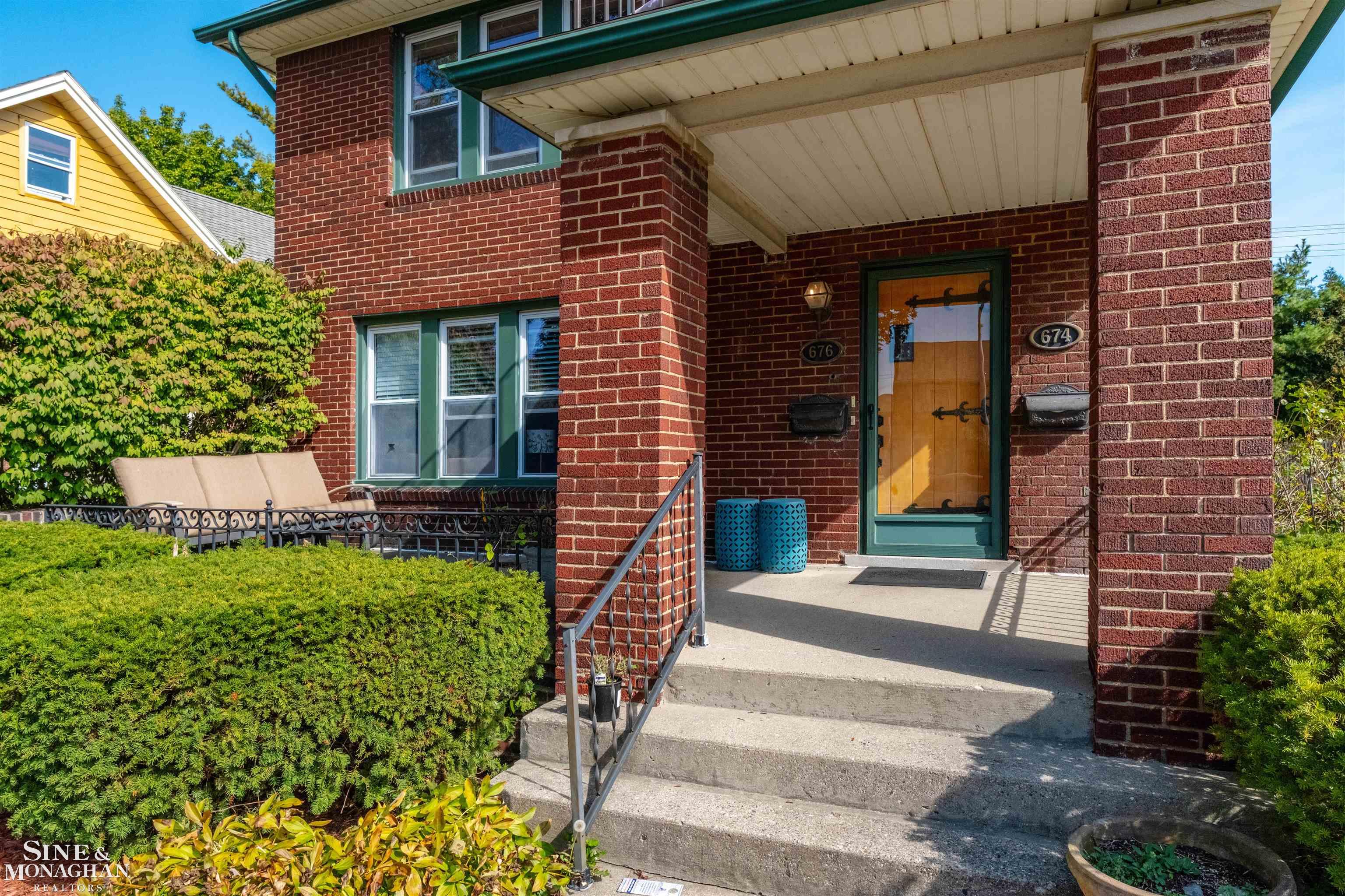 Homes for sale in Grosse Pointe, MI | 674 Neff Rd, Grosse Pointe, MI 48230 | MLS# 50191760