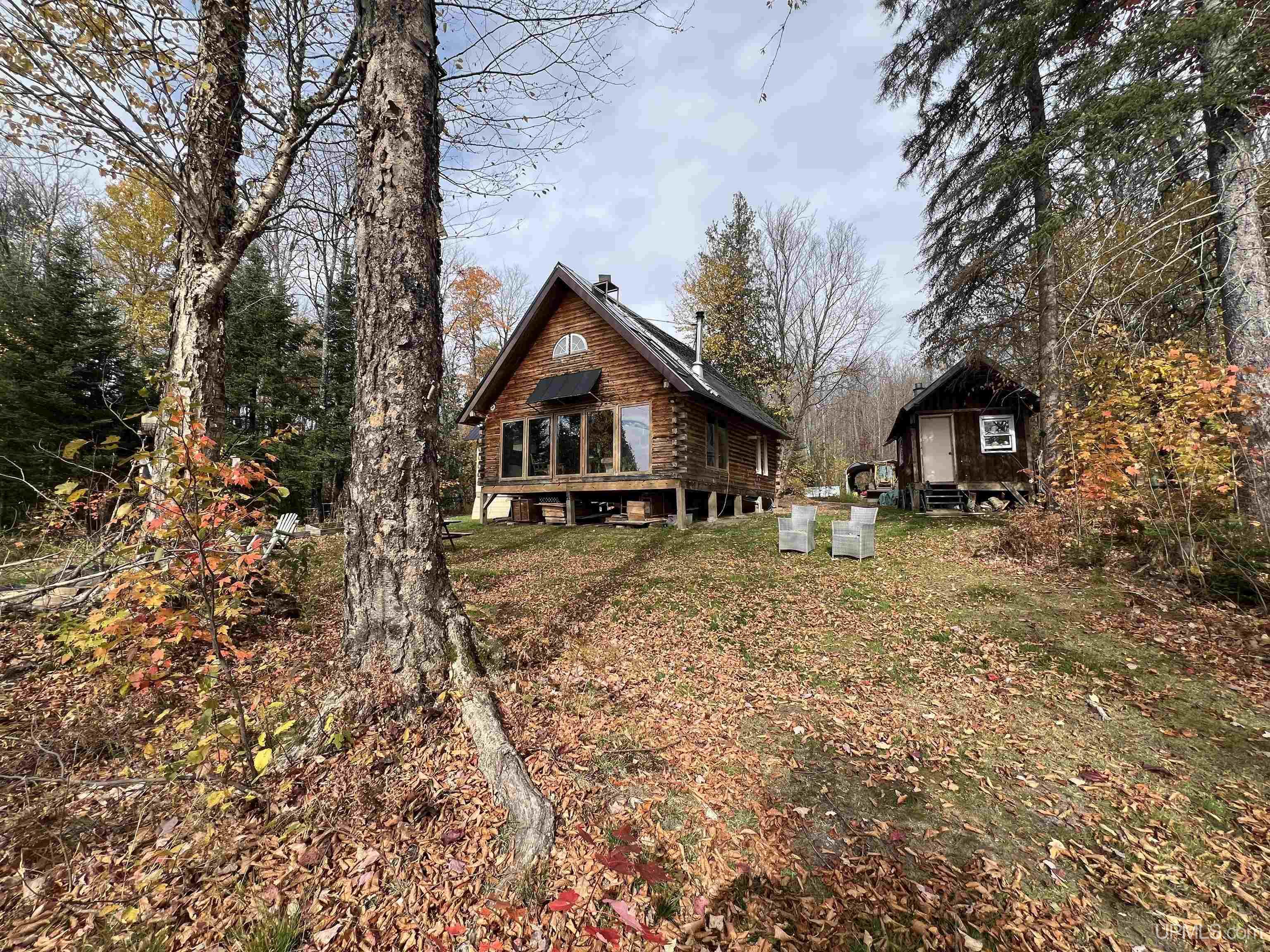 Homes for sale in L'anse, MI | 15559 Old Us41 Hwy, L'anse, MI 49946 | MLS# 50191848