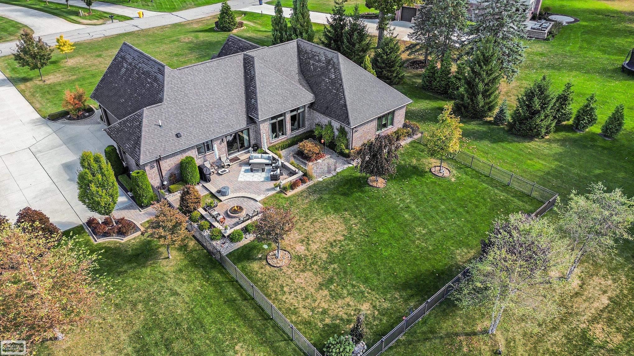 Homes for sale in Romeo, MI | 11400 Bayberry Dr, Romeo, MI 48065 | MLS# 50191861