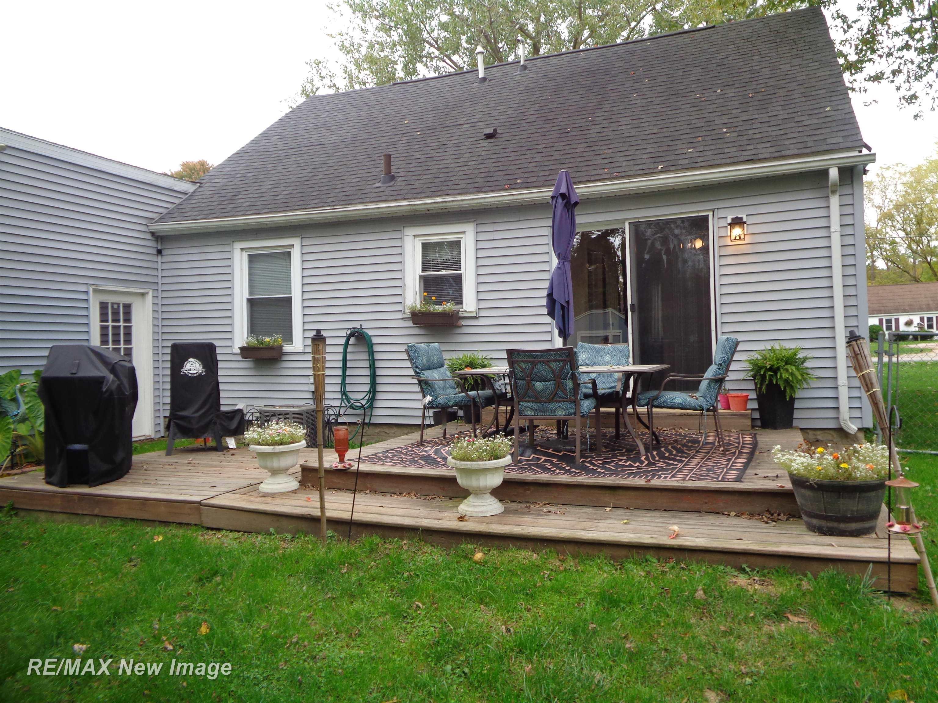 Homes for sale in Bridgeport, MI | 4224 Pineport St, Bridgeport, MI 48722 | MLS# 50191882