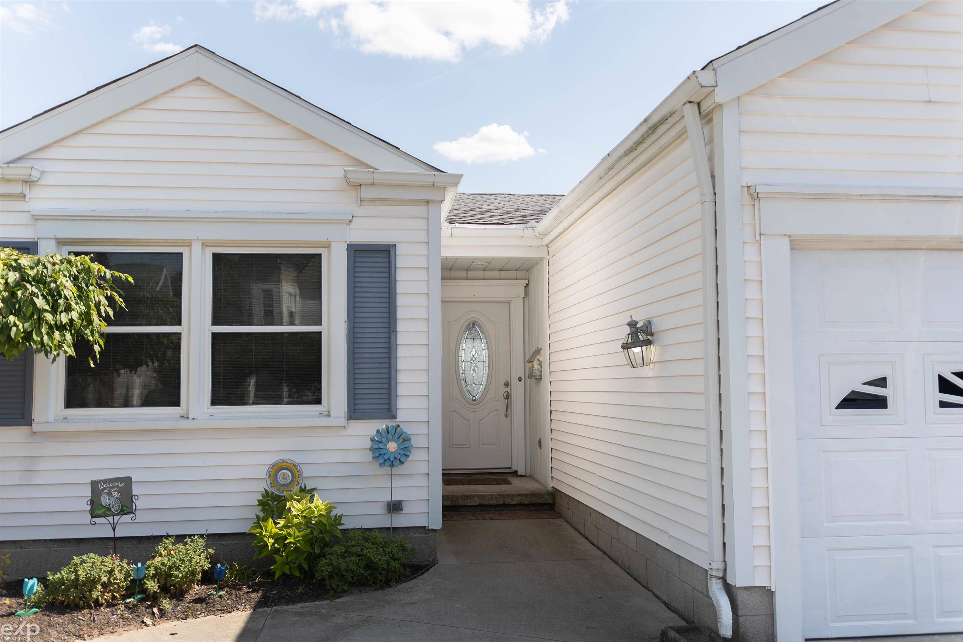 Homes for sale in Port Huron, MI | 3830 Military St, Port Huron, MI 48060 | MLS# 50191920