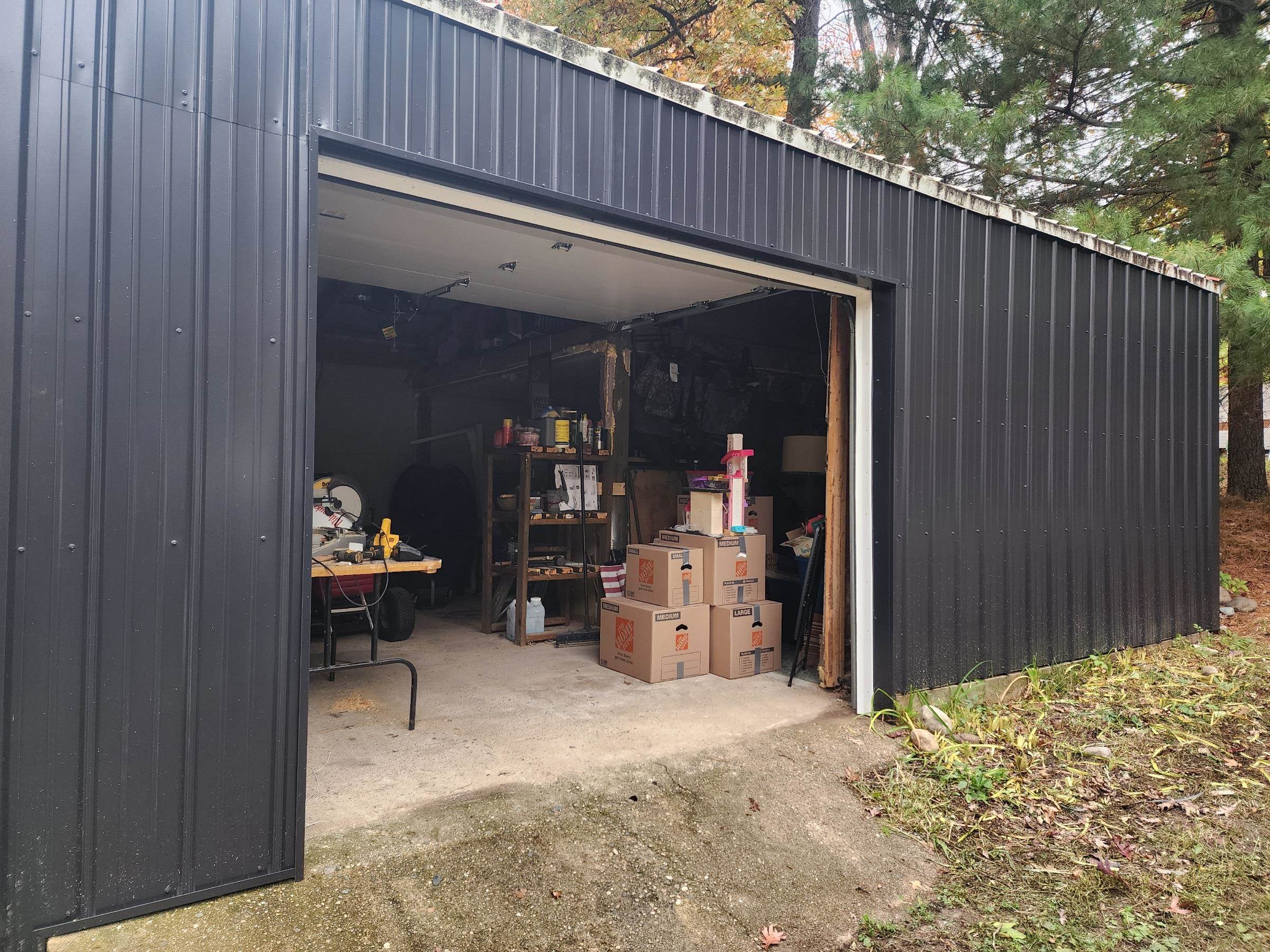 Homes for sale in Harrison, MI | 4813 Poplar Dr, Harrison, MI 48625 | MLS# 50191927