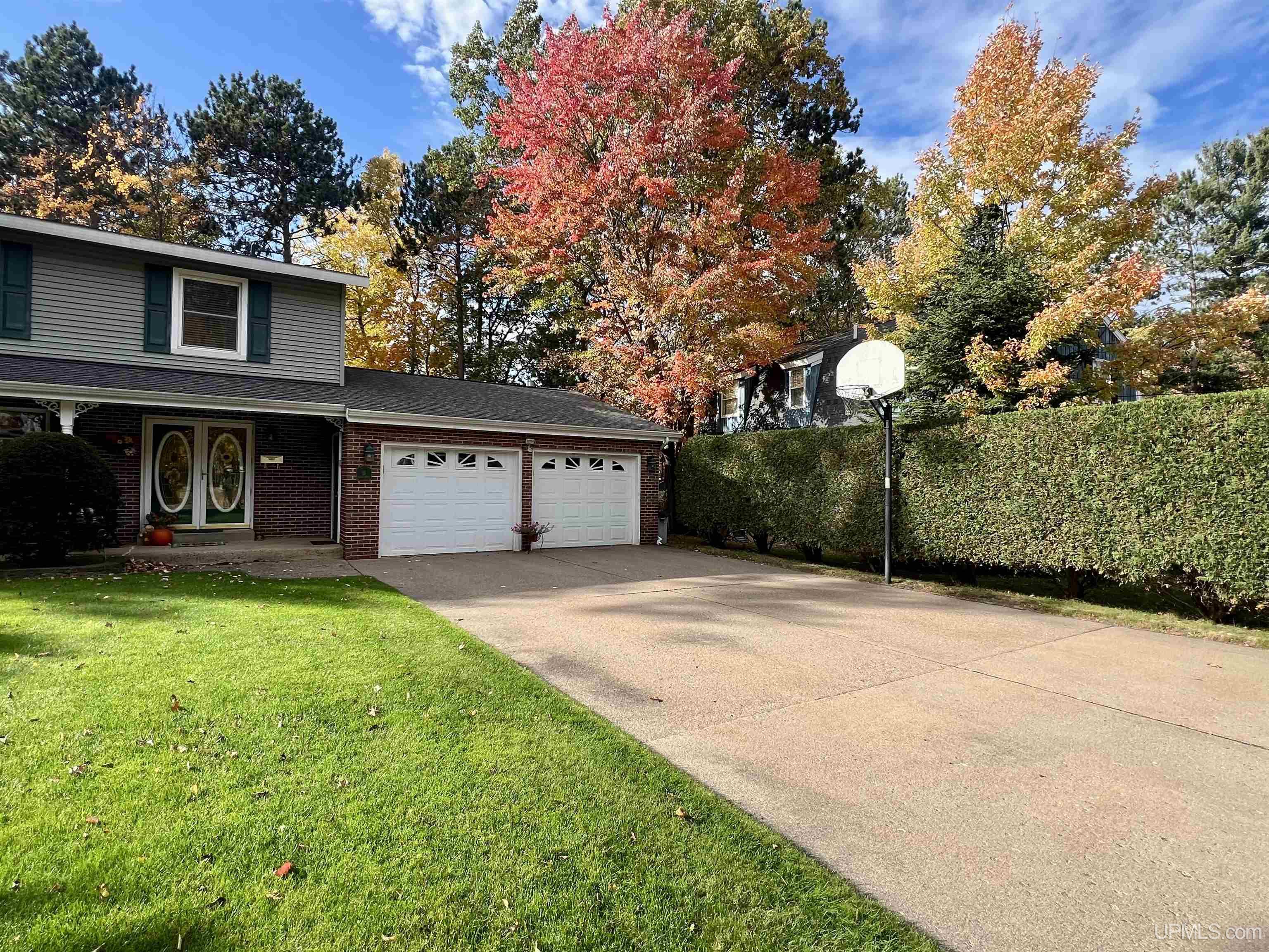 Homes for sale in Marquette, MI | 19 Elder Dr, Marquette, MI 49855 | MLS# 50191942