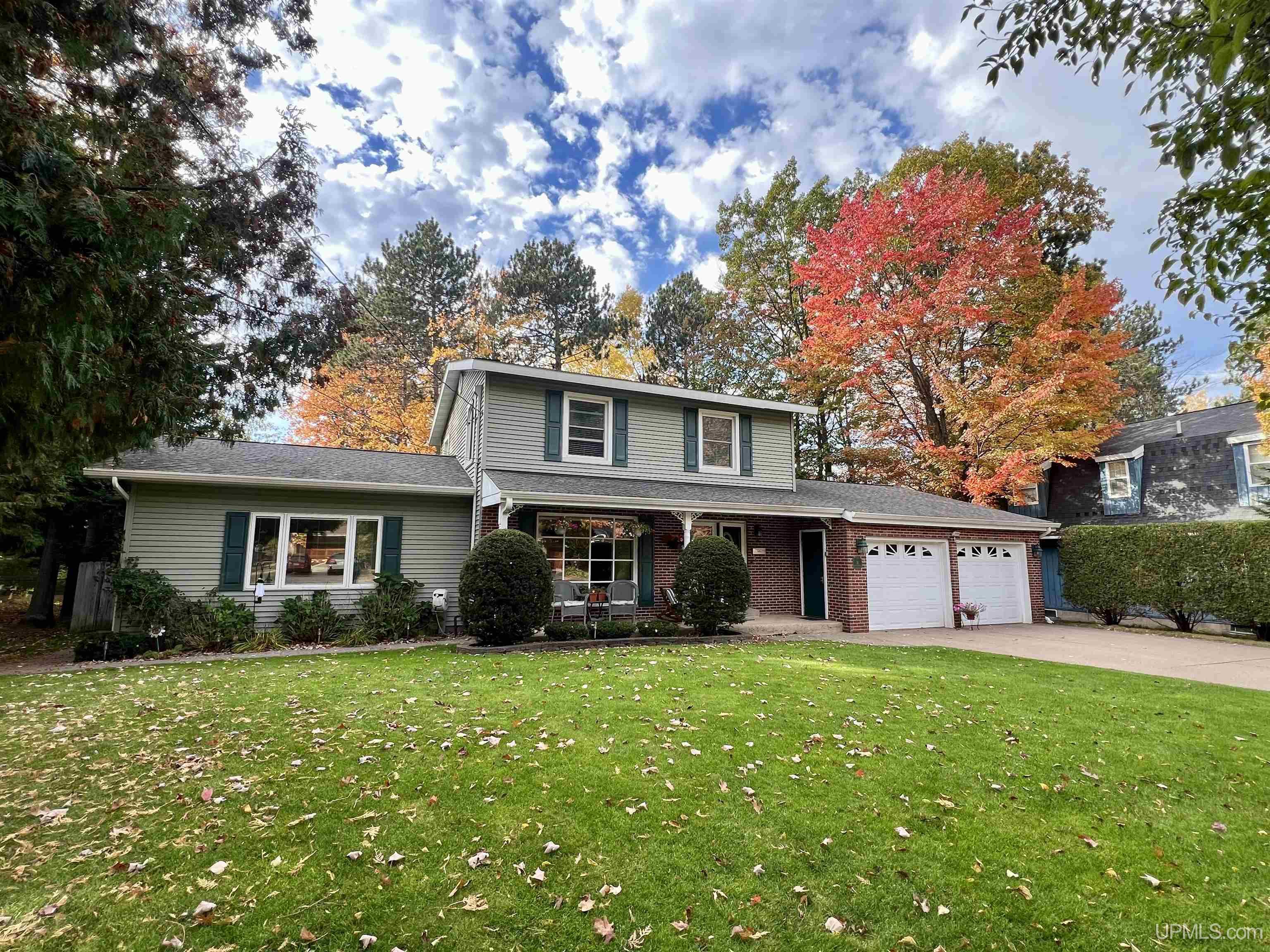 Homes for sale in Marquette, MI | 19 Elder Dr, Marquette, MI 49855 | MLS# 50191942