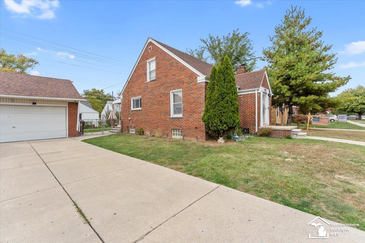 Homes for sale in Southgate, MI | 13546 Trenton Rd, Southgate, MI 48195 | MLS# 50191965