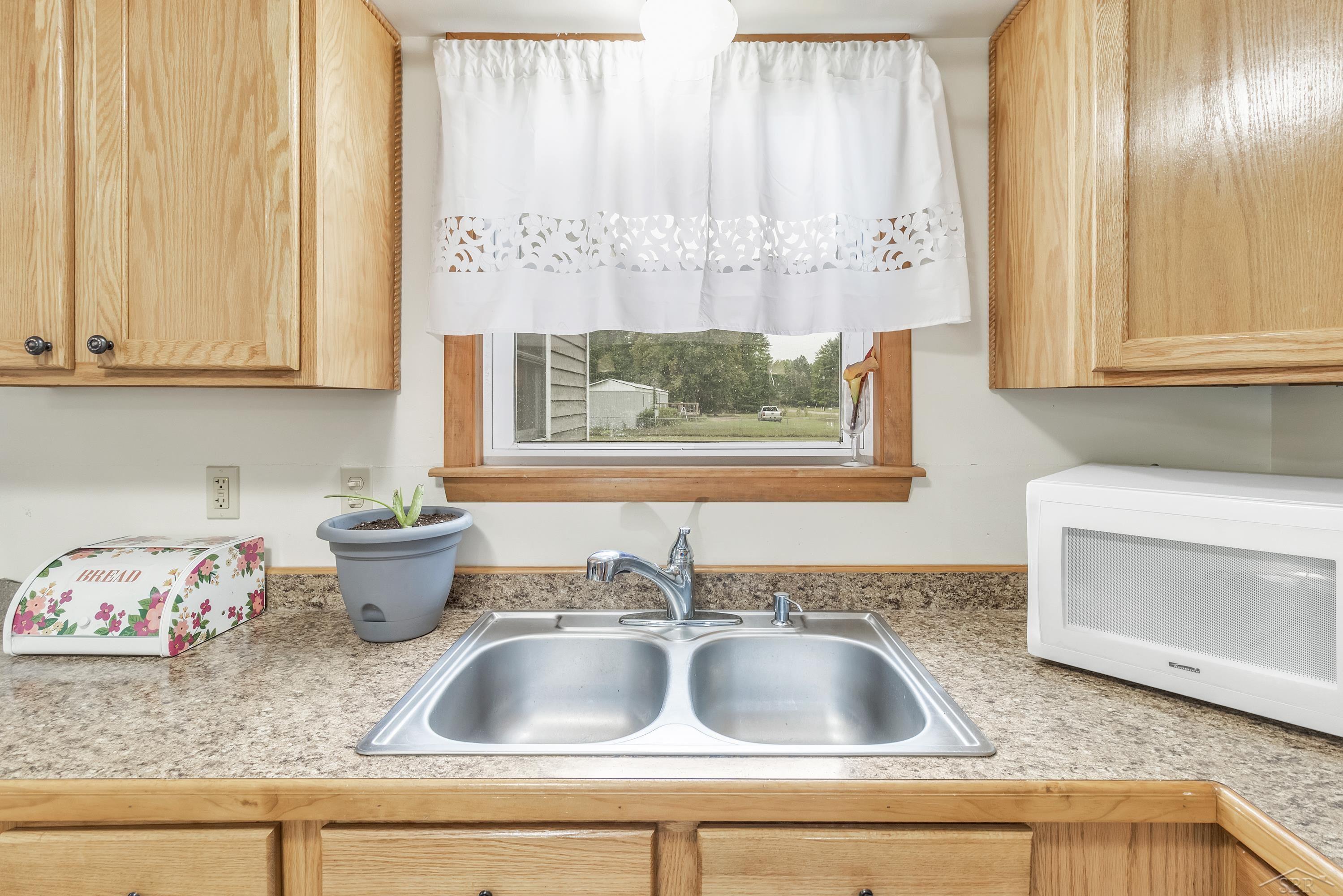 Homes for sale in Shepherd, MI | 991 N Coleman Rd, Shepherd, MI 48883 | MLS# 50191968