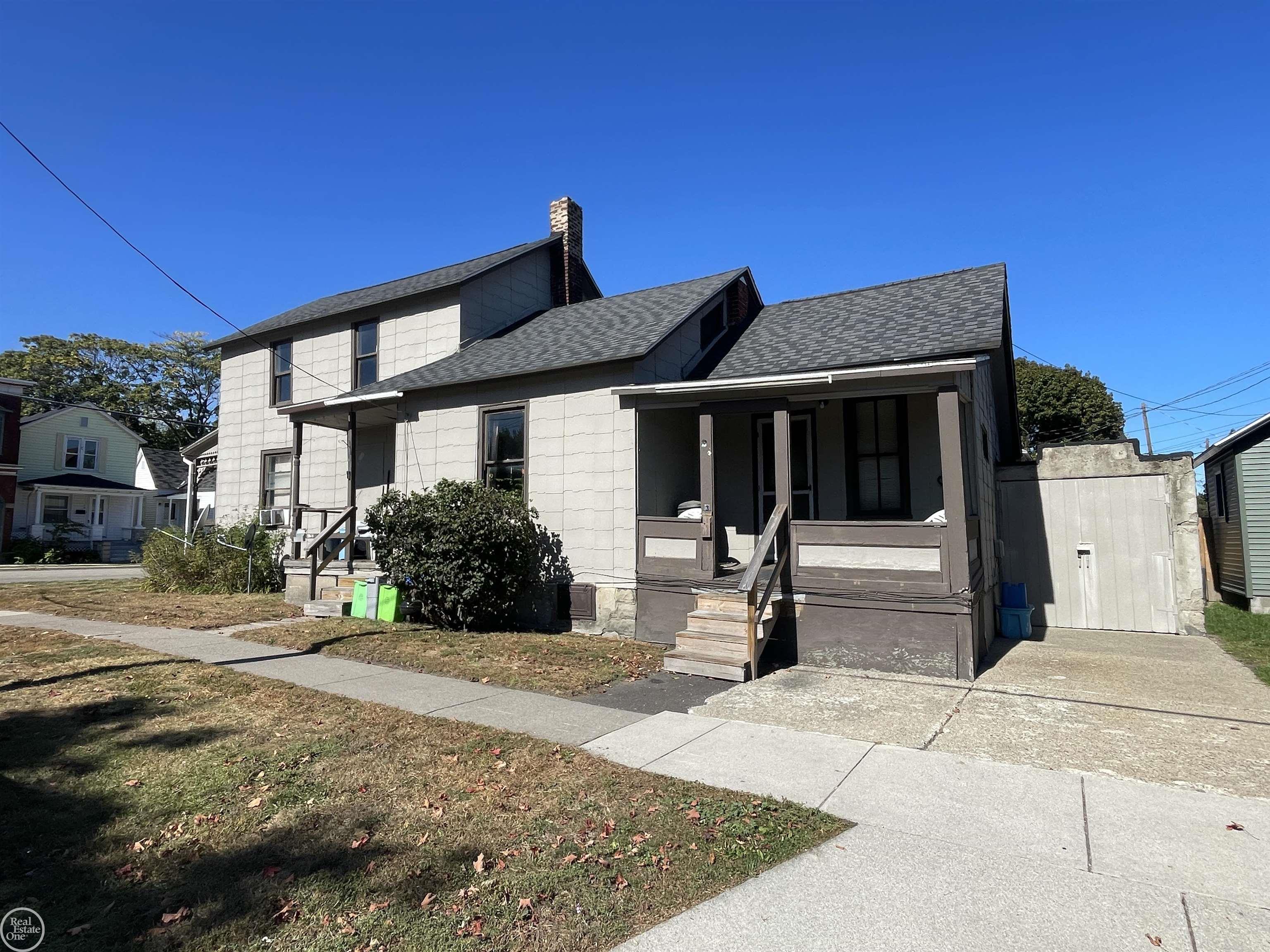 Homes for sale in Port Huron, MI | 1002 Erie St, Port Huron, MI 48060 | MLS# 50191983