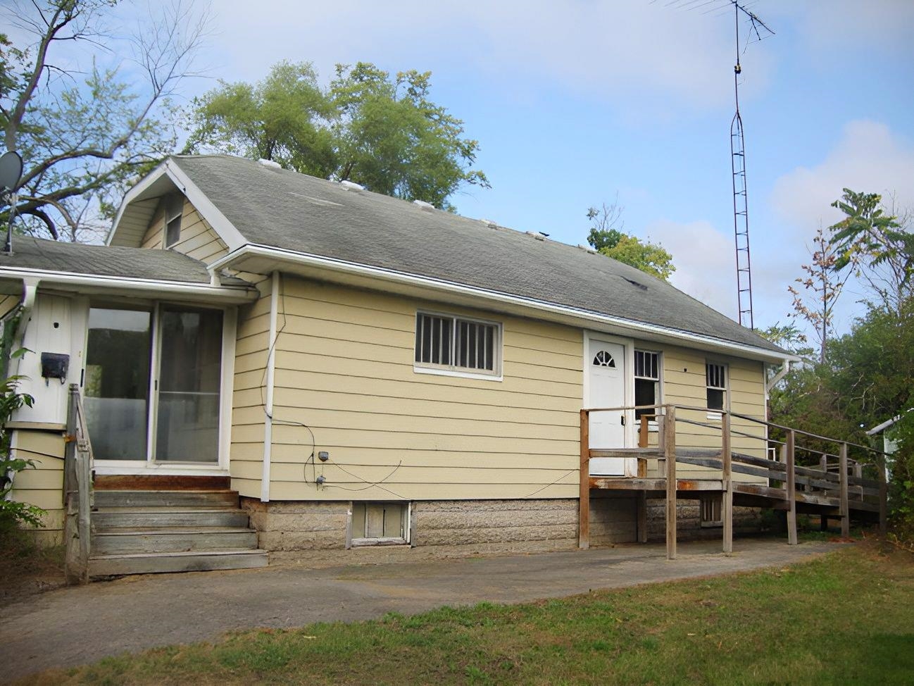 Homes for sale in Flint, MI | 1513 Jane Ave, Flint, MI 48506 | MLS# 50191984