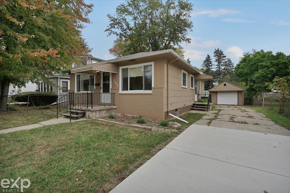 Homes for sale in Clinton Township, MI | 167 Avery St, Clinton Township, MI 48036 | MLS# 50191988