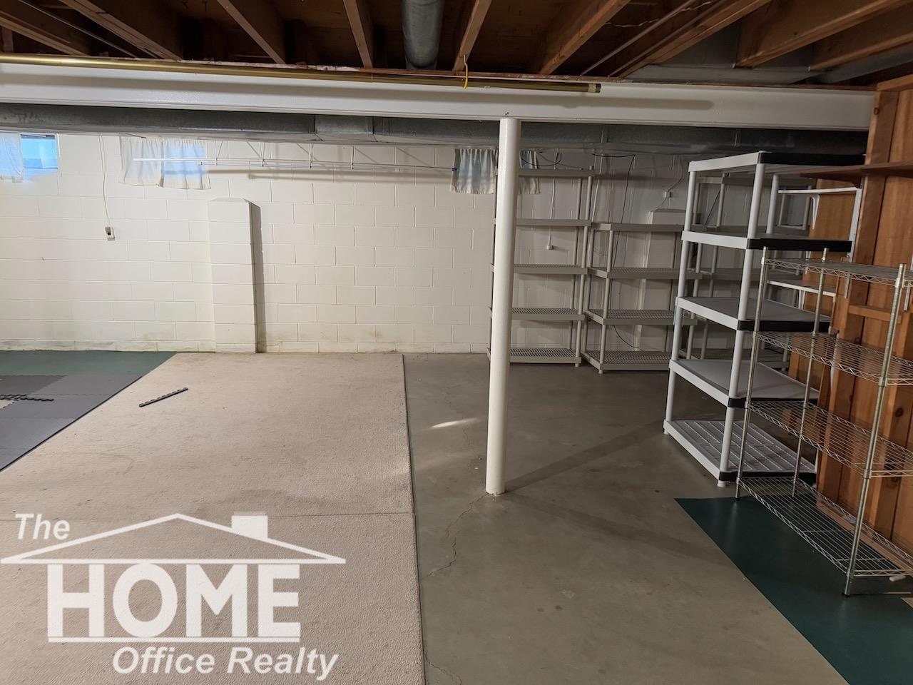 Homes for sale in Flushing, MI | 1203 Clearview Dr, Flushing, MI 48433 | MLS# 50192162