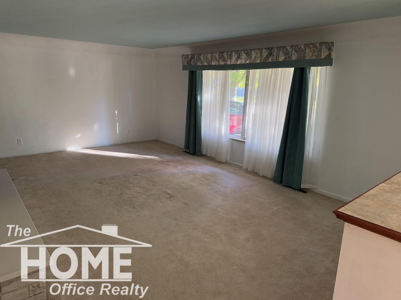 Homes for sale in Flushing, MI | 1203 Clearview Dr, Flushing, MI 48433 | MLS# 50192162