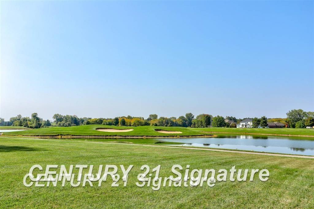 Homes for sale in Freeland, MI | 17 E Grove Ct, Freeland, MI 48623 | MLS# 50192205