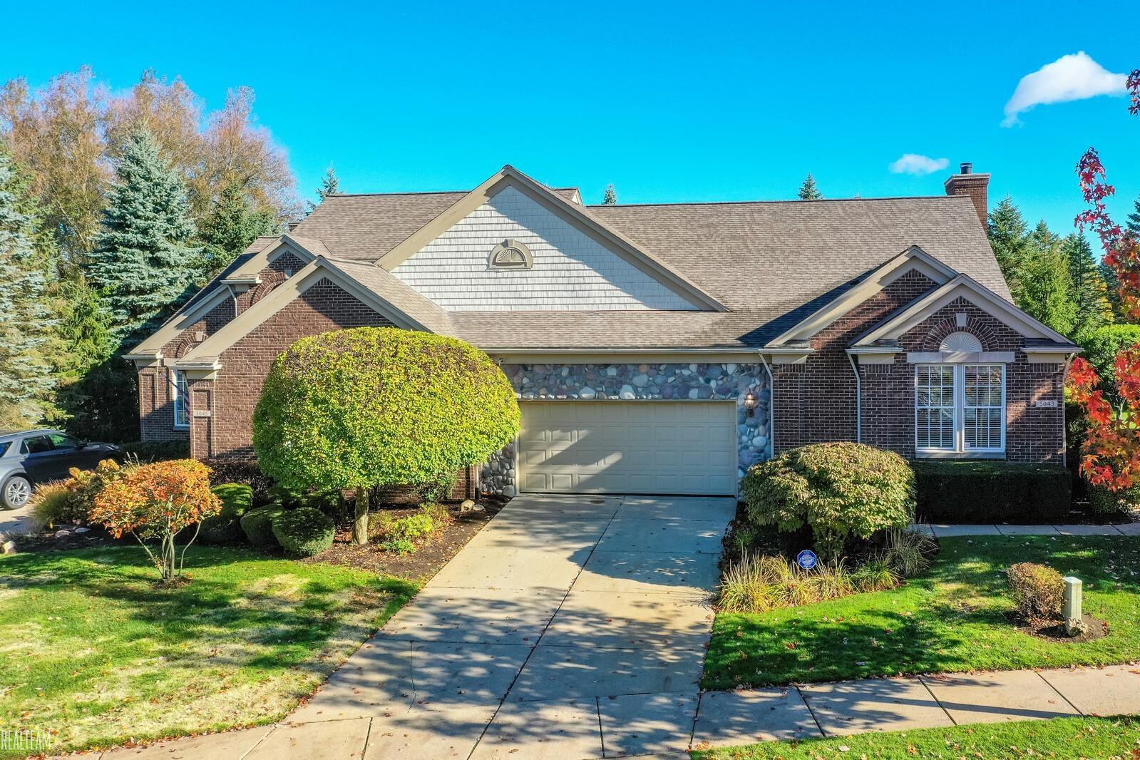 Homes for sale in Rochester, MI | 5043 Belmonte Dr, Rochester, MI 48306 | MLS# 50192211