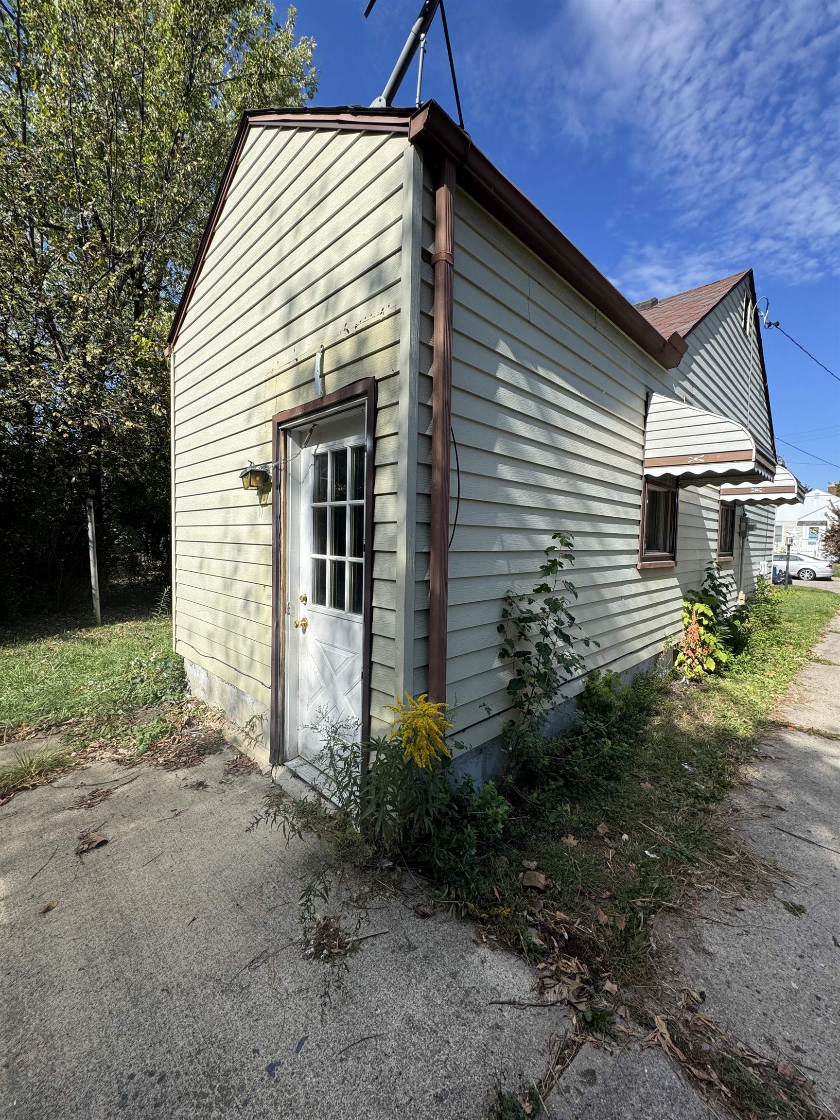 Homes for sale in Flint, MI | 3305 Larchmont St, Flint, MI 48503 | MLS# 50192229