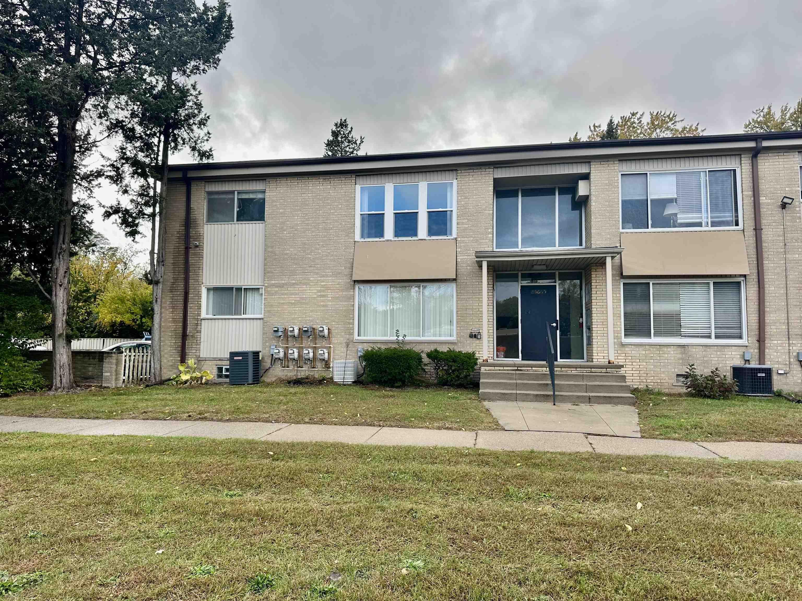 Homes for sale in Southfield, MI | 25665 Lahser Road Road, Southfield, MI 48033 | MLS# 50192300