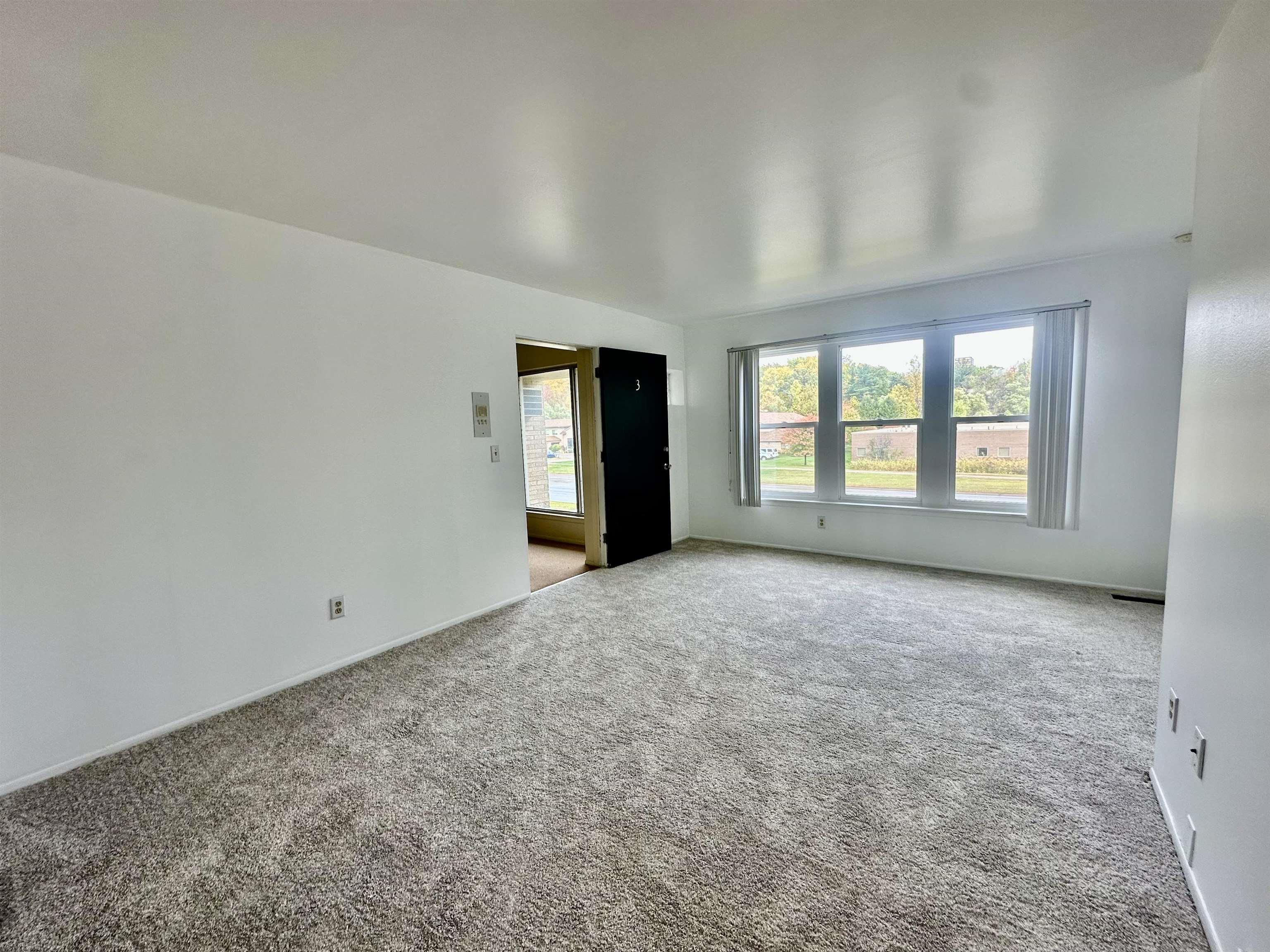 Homes for sale in Southfield, MI | 25665 Lahser Road Road, Southfield, MI 48033 | MLS# 50192300